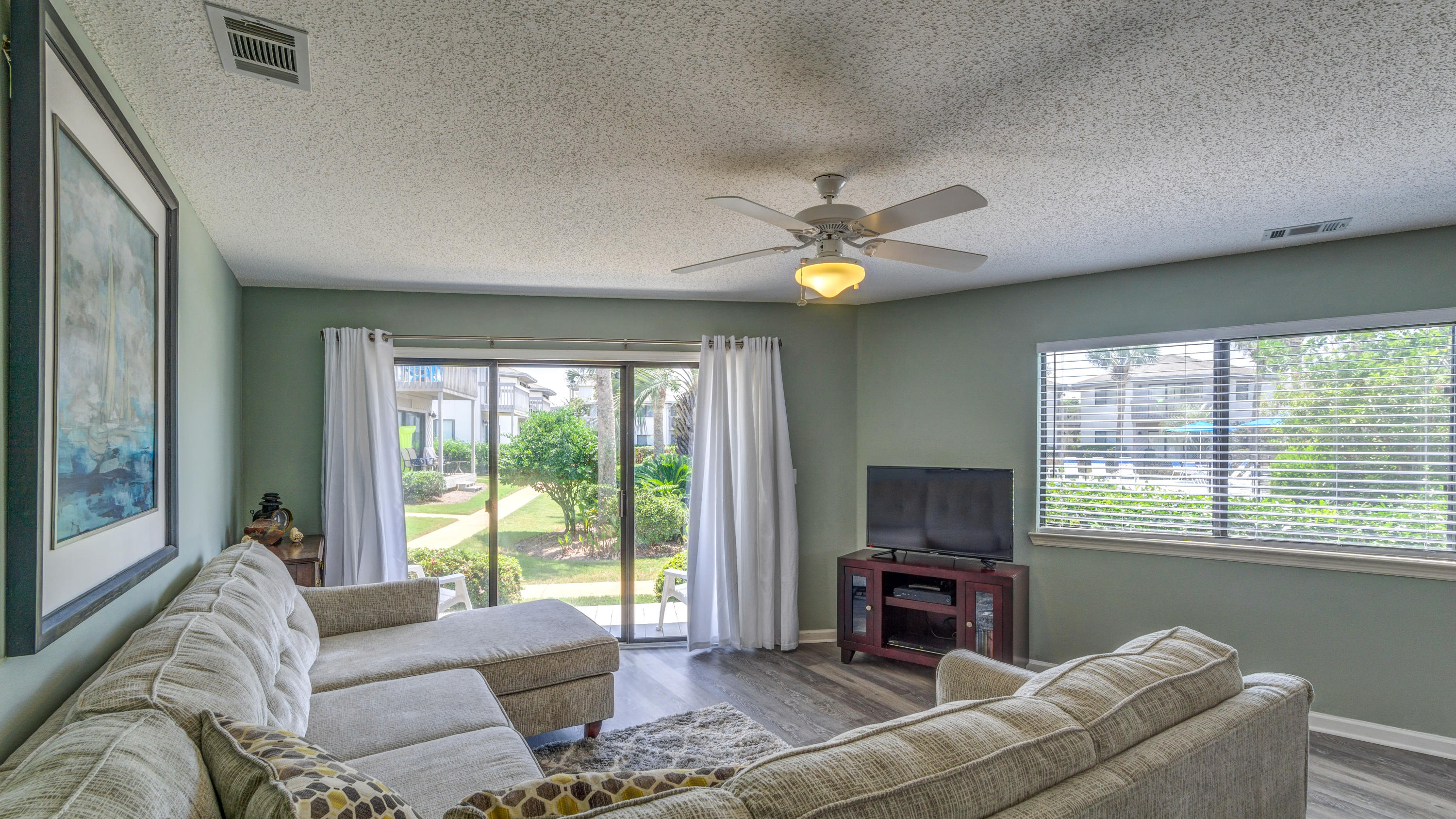 CRYSTAL VILLAGE 2 CONDO PH 4 - Residential