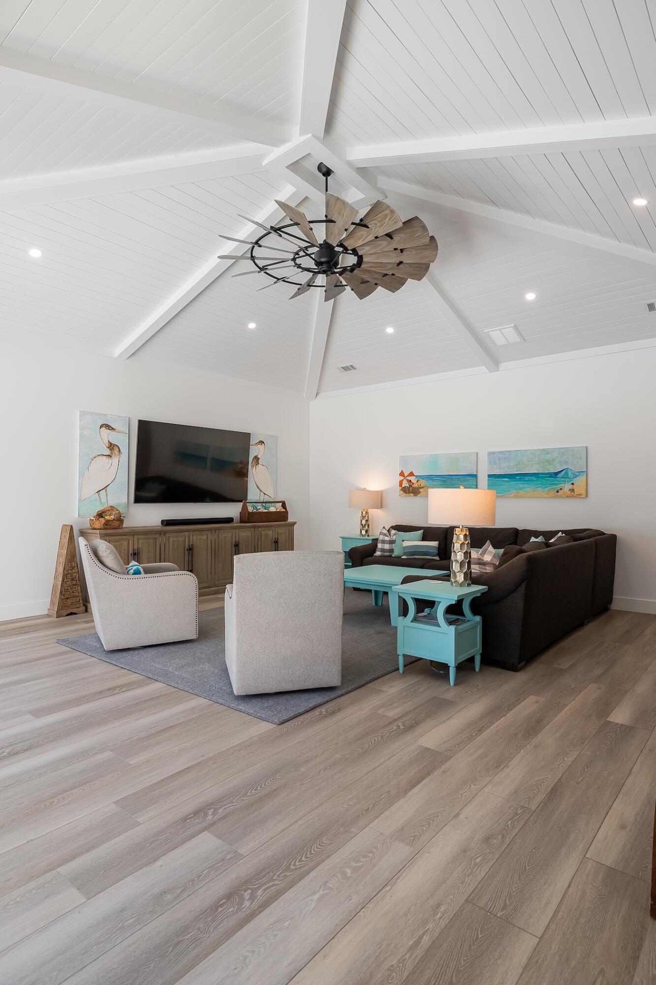 EMERALD BAY WEST - Residential