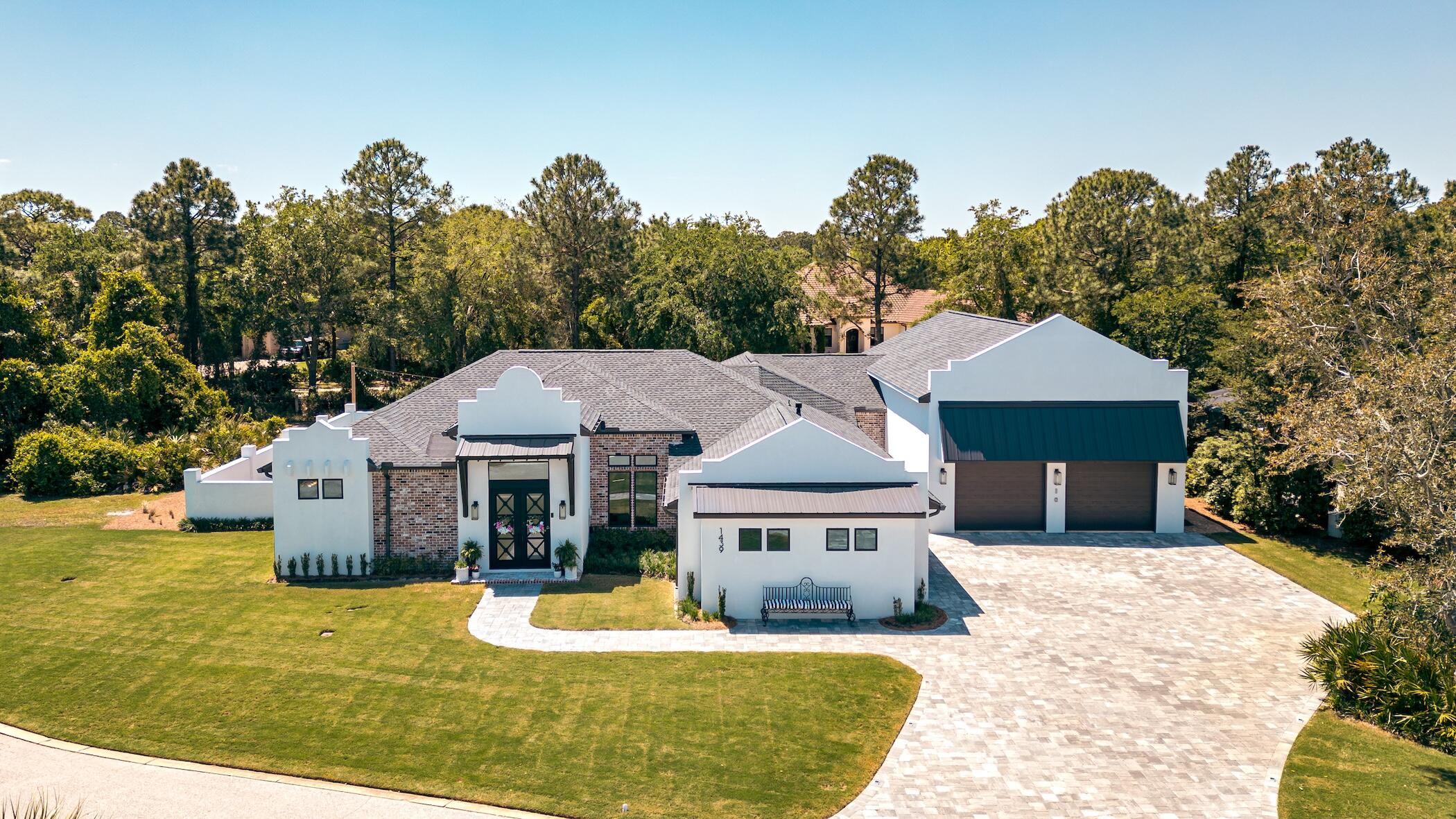 EMERALD BAY WEST - Residential