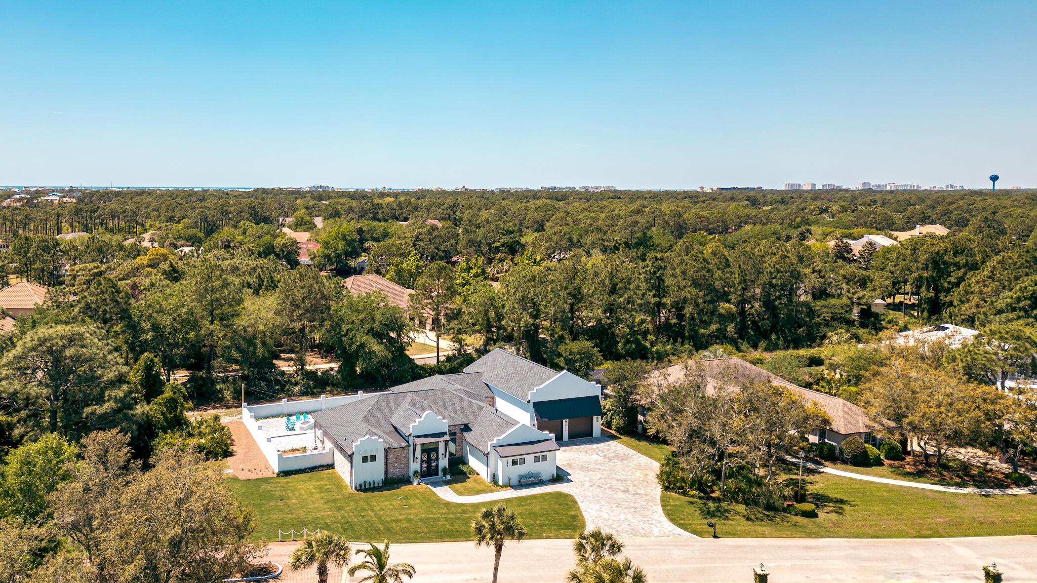 EMERALD BAY WEST - Residential