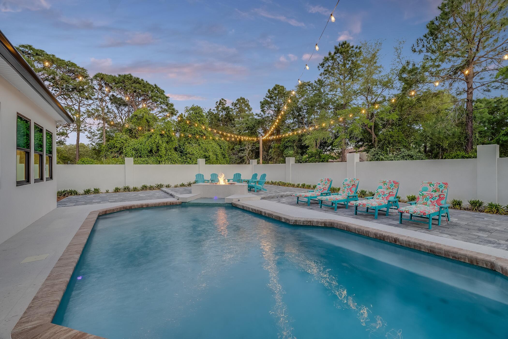 EMERALD BAY WEST - Residential