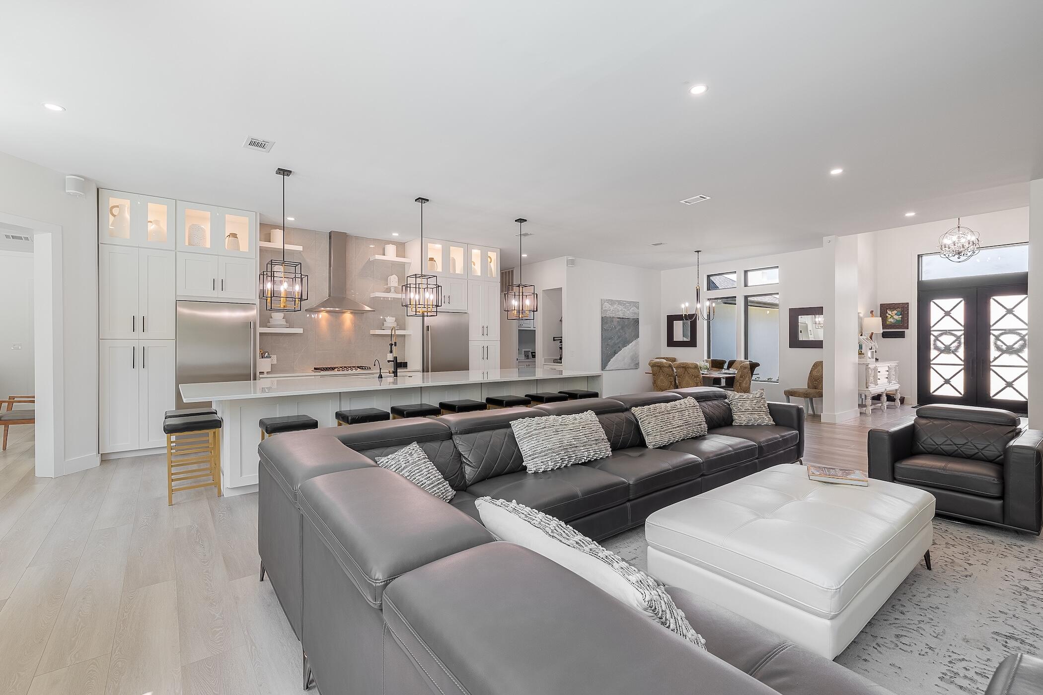 EMERALD BAY WEST - Residential