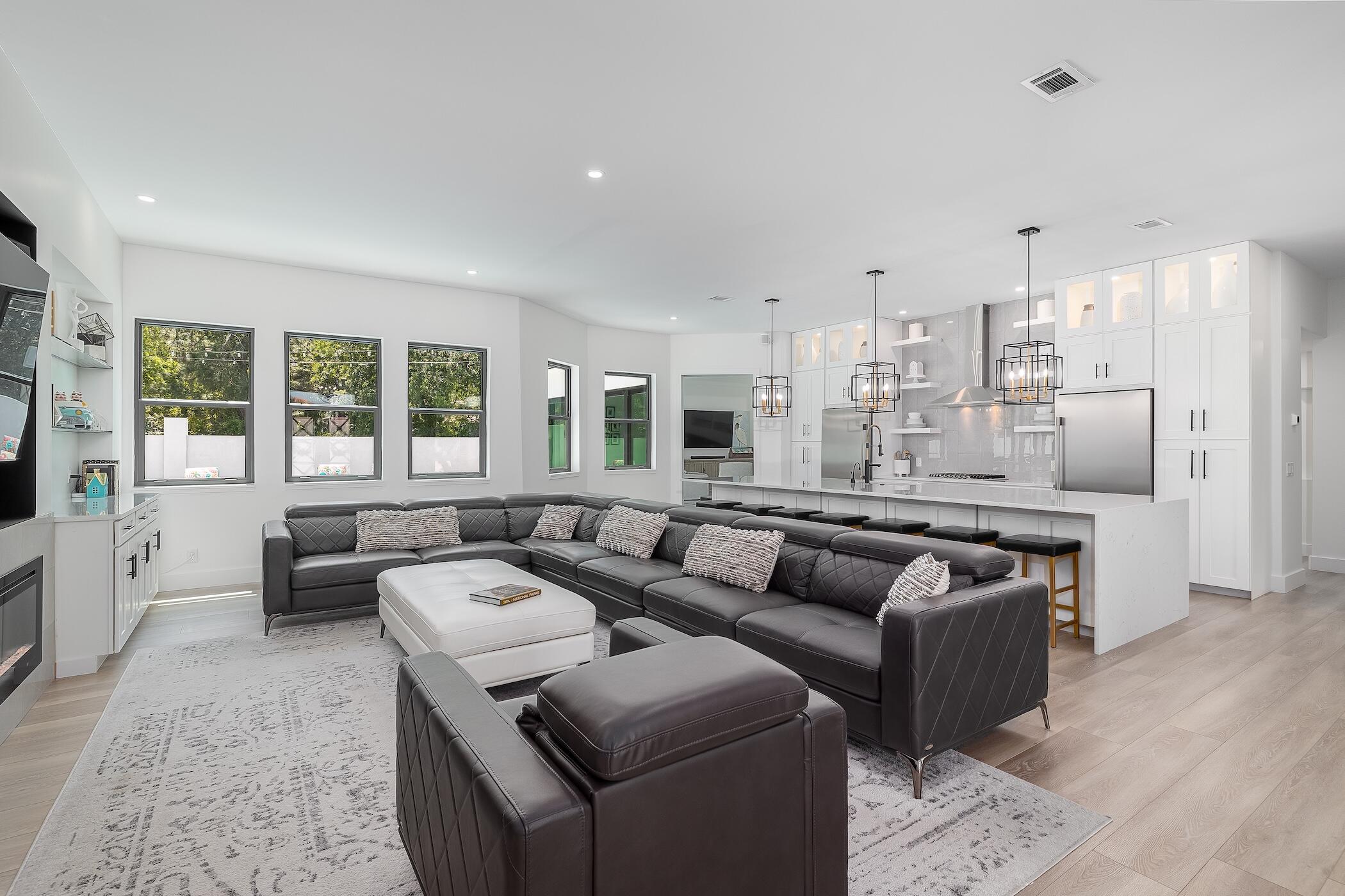 EMERALD BAY WEST - Residential