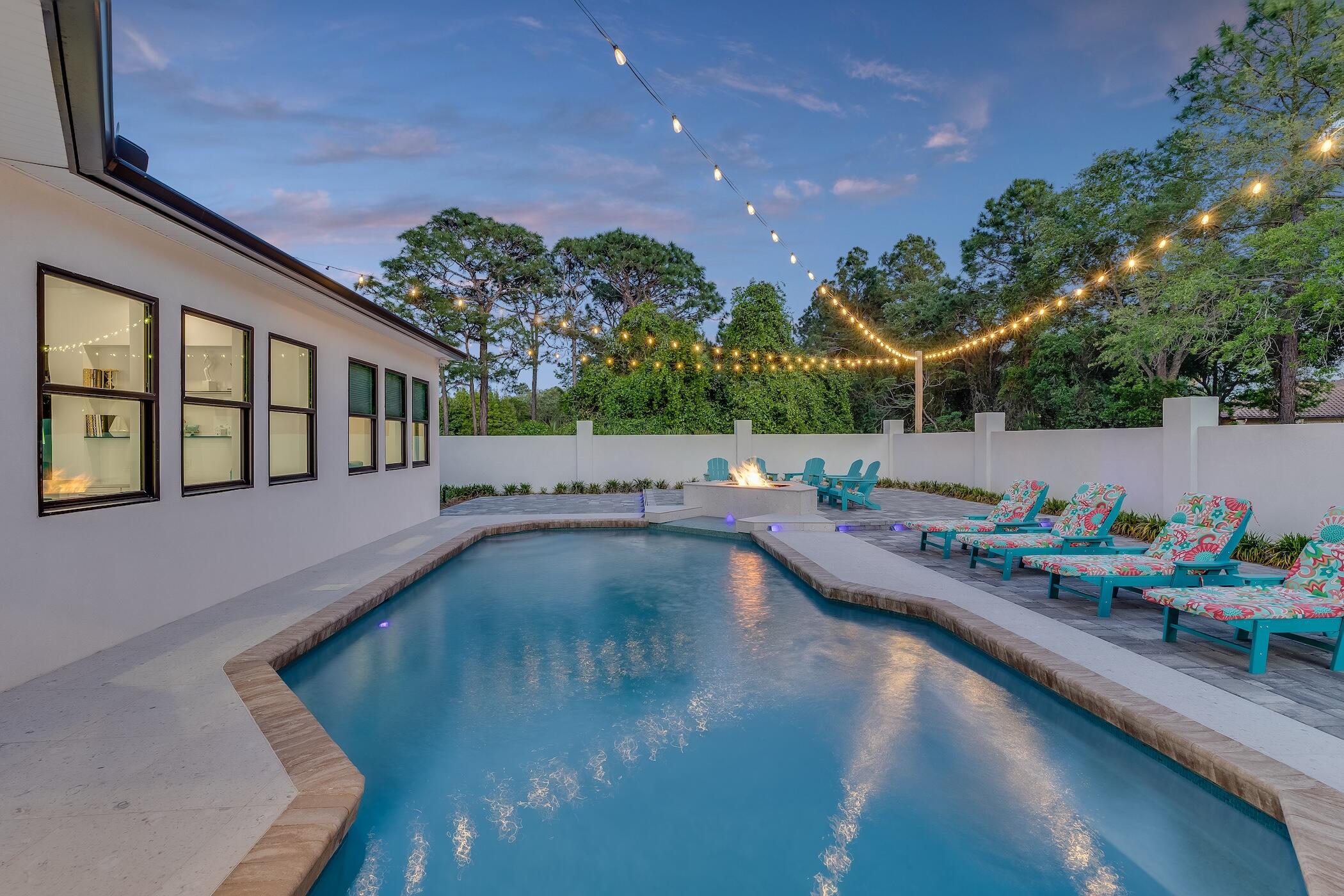 EMERALD BAY WEST - Residential