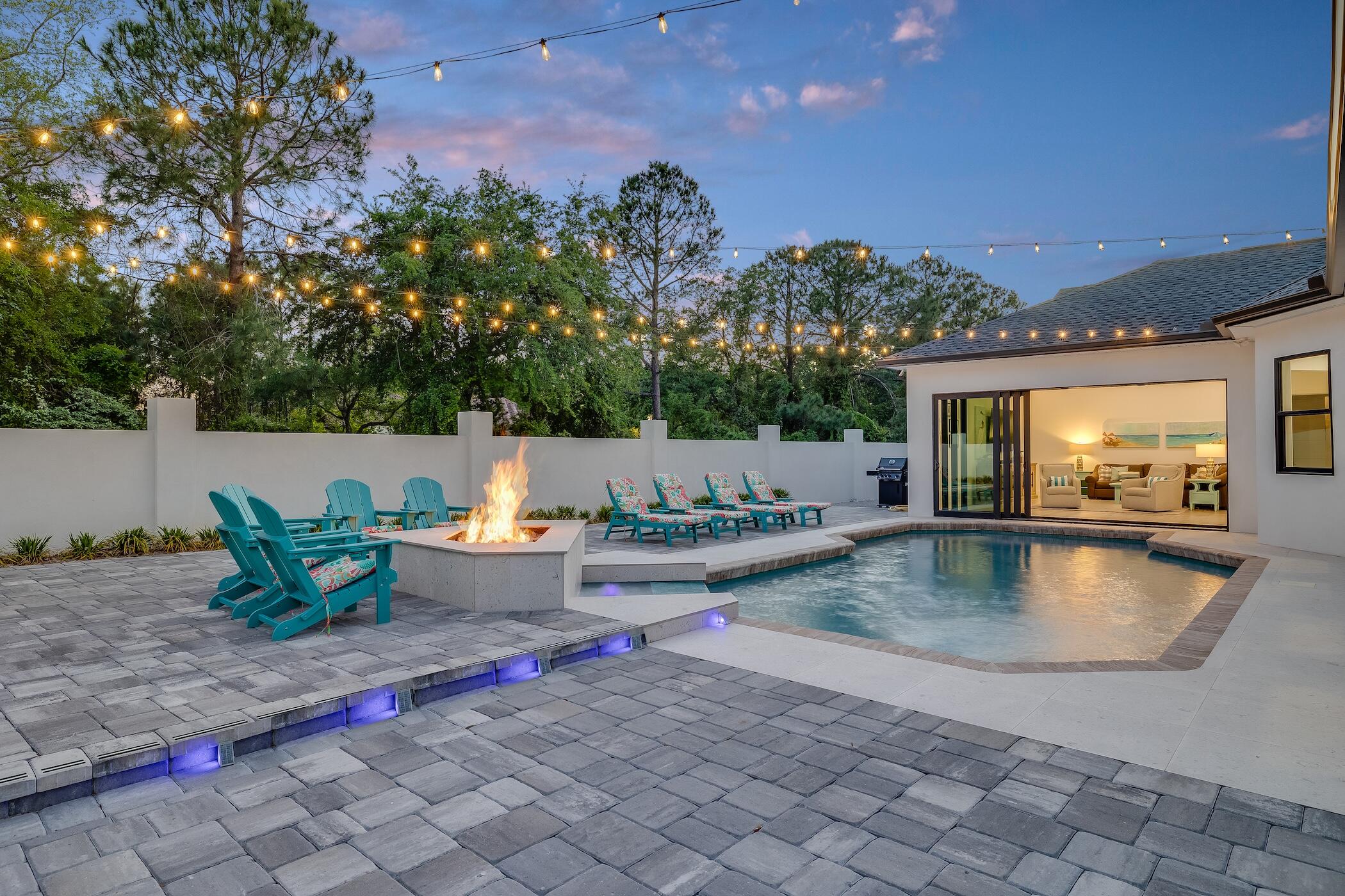 EMERALD BAY WEST - Residential