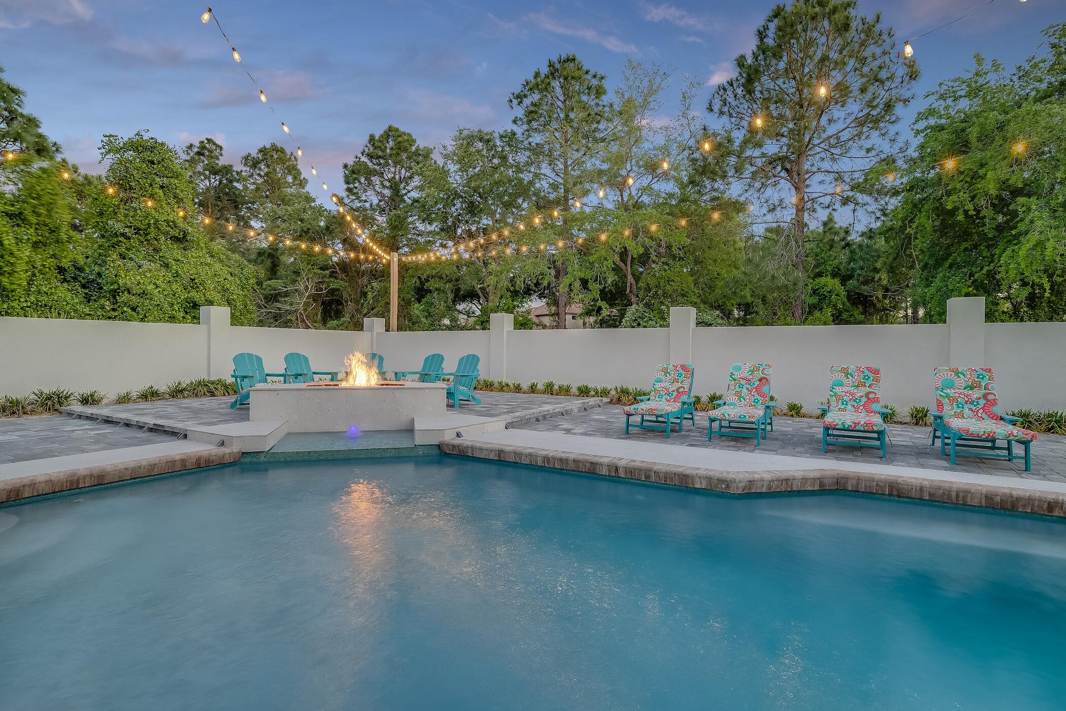 EMERALD BAY WEST - Residential