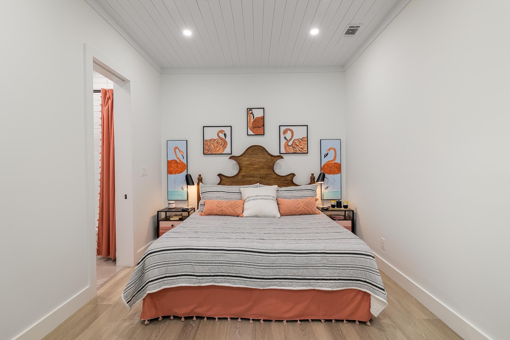 EMERALD BAY WEST - Residential
