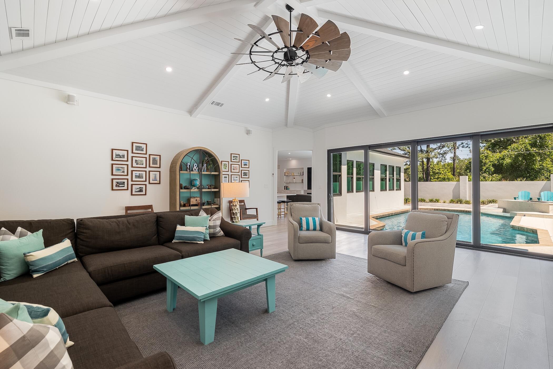 EMERALD BAY WEST - Residential