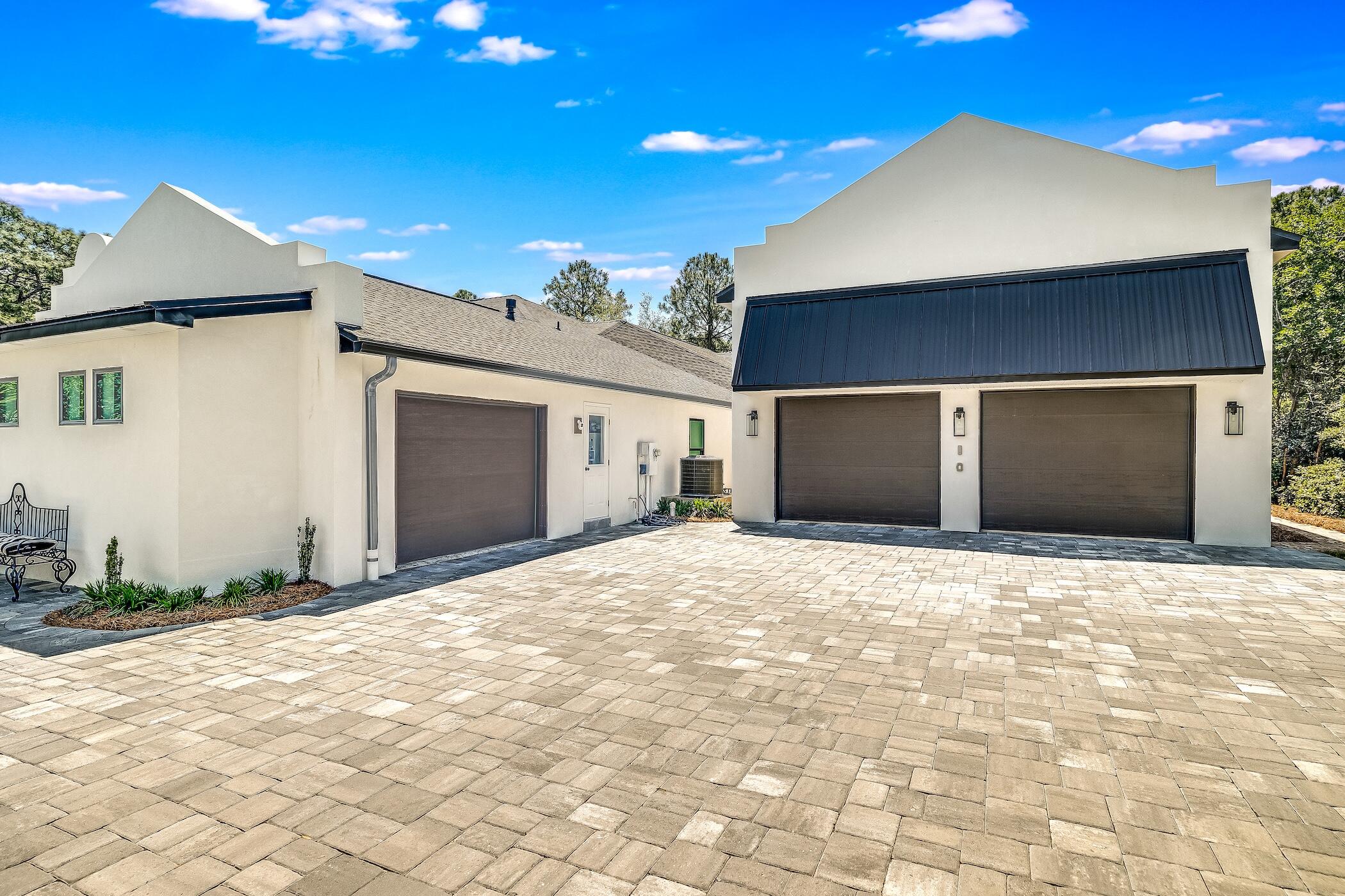 EMERALD BAY WEST - Residential