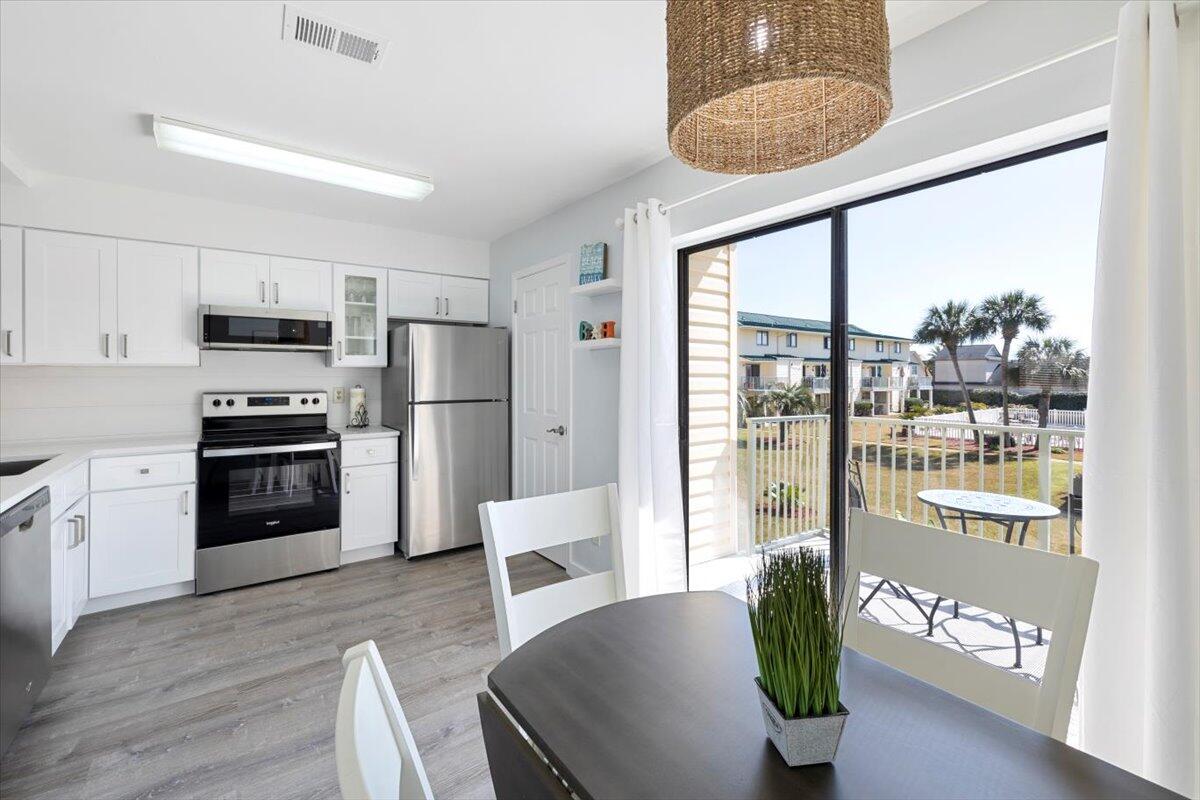 SANDPRINTS CONDO - Residential