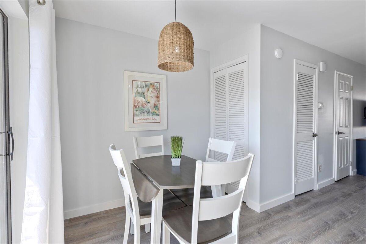 SANDPRINTS CONDO - Residential