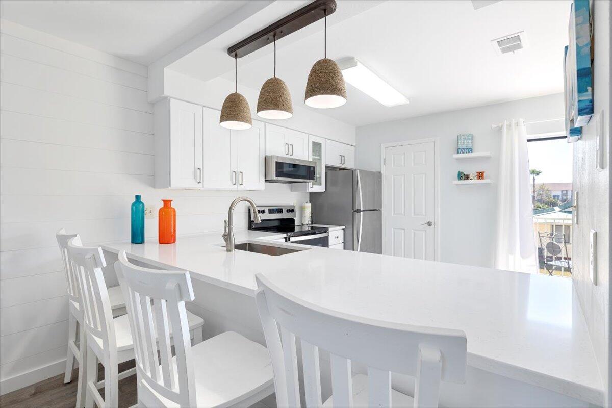 SANDPRINTS CONDO - Residential