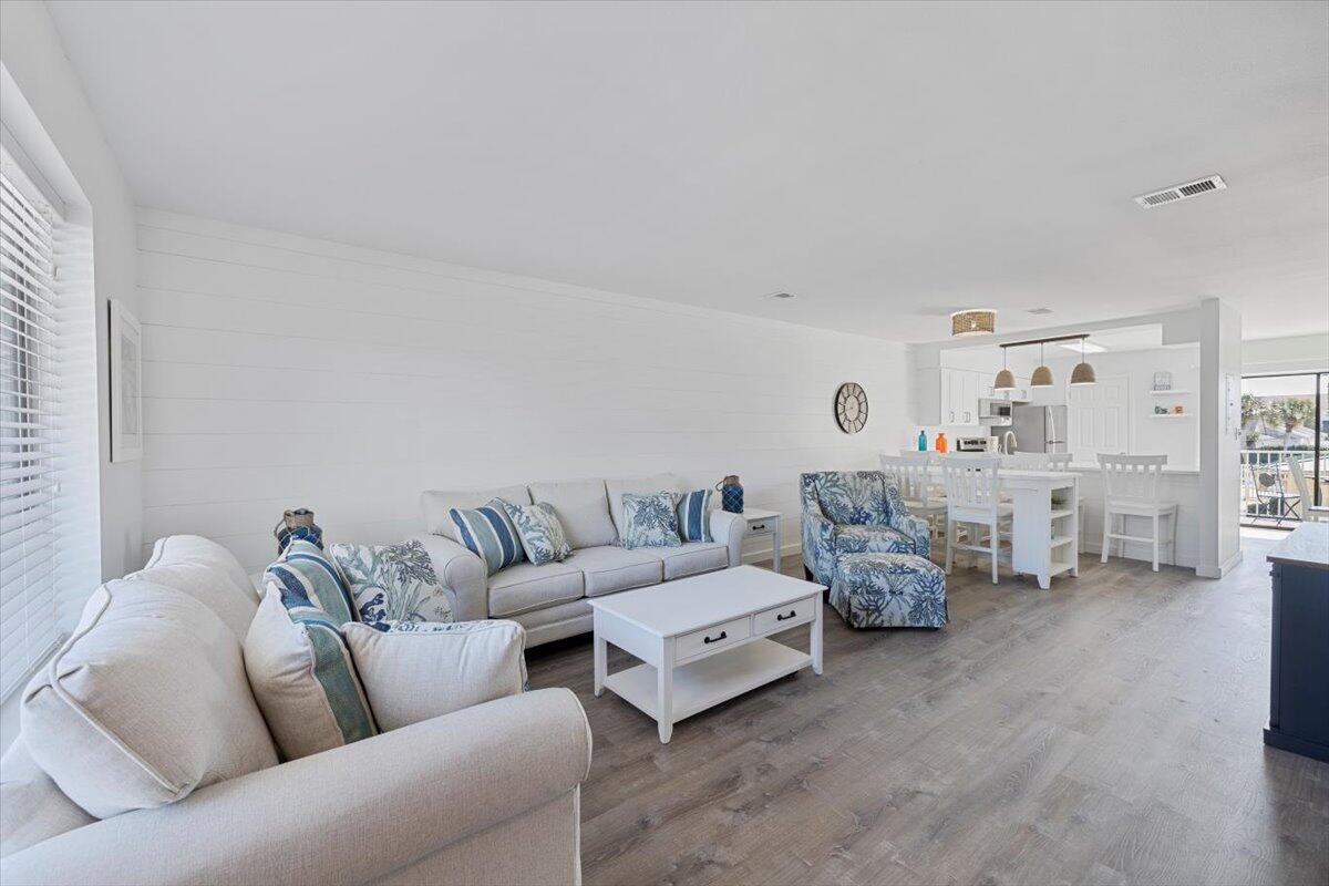 SANDPRINTS CONDO - Residential