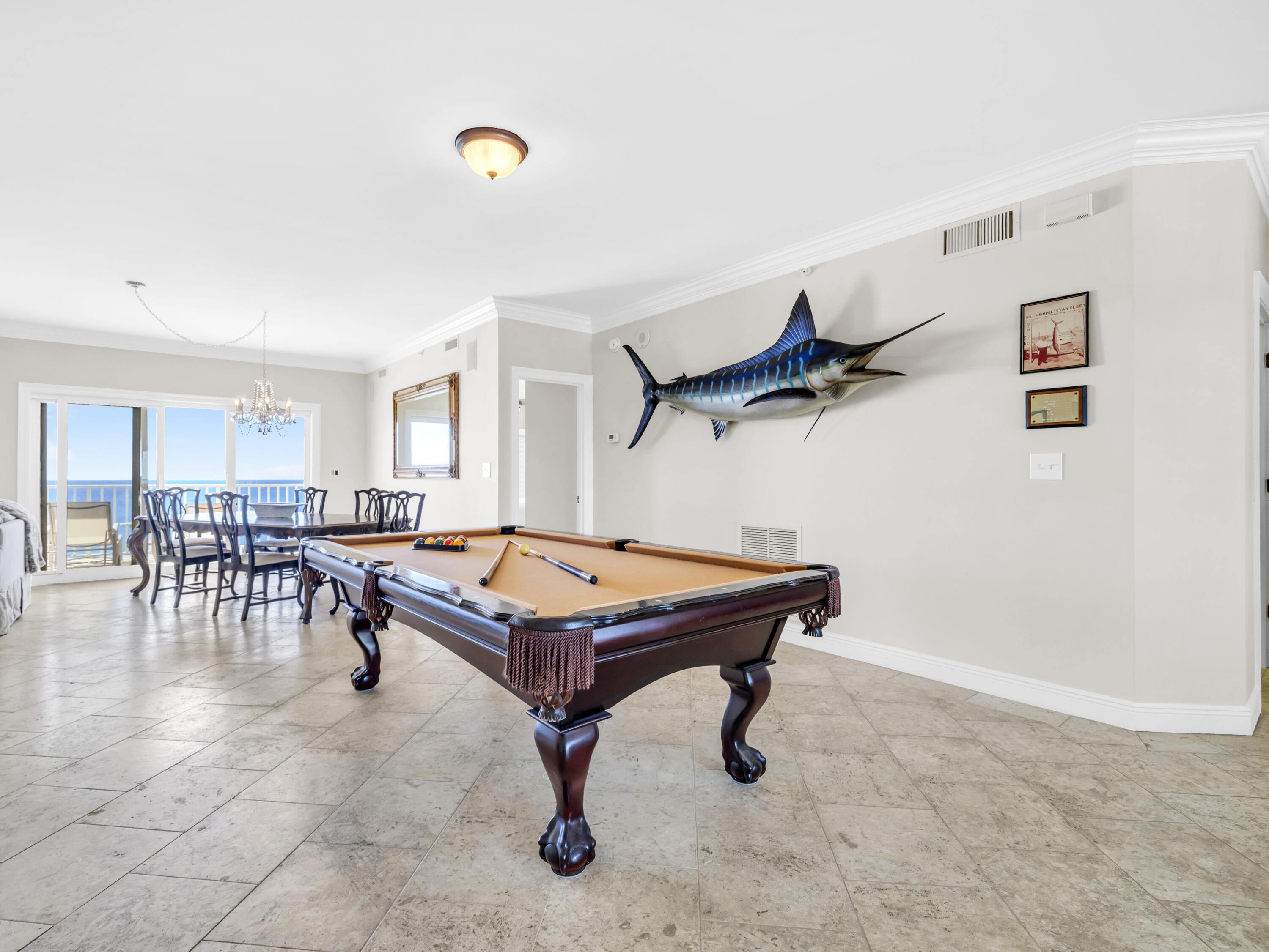 HOLIDAY ISLE TOWERS CONDO - Residential