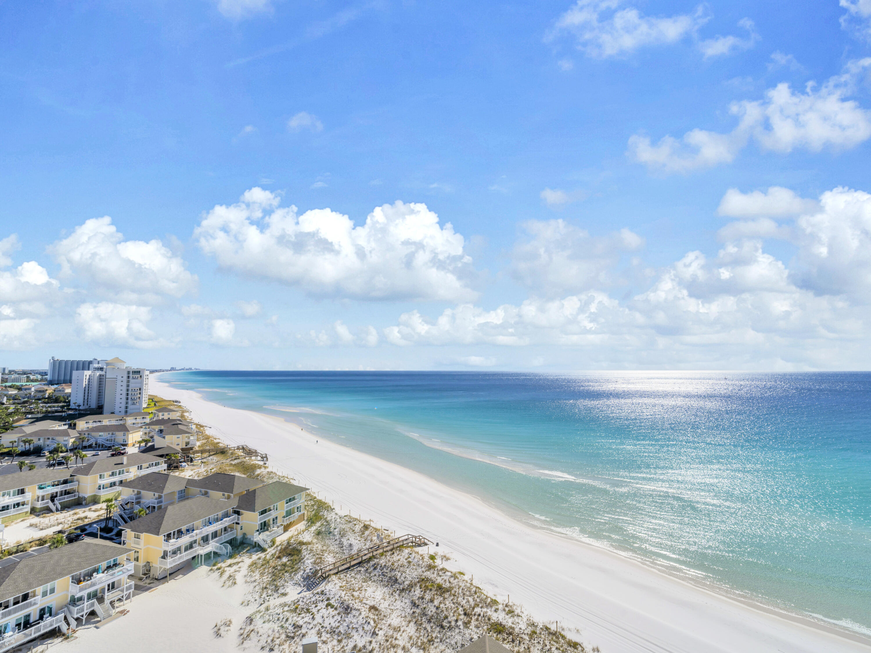 HOLIDAY ISLE TOWERS CONDO - Residential