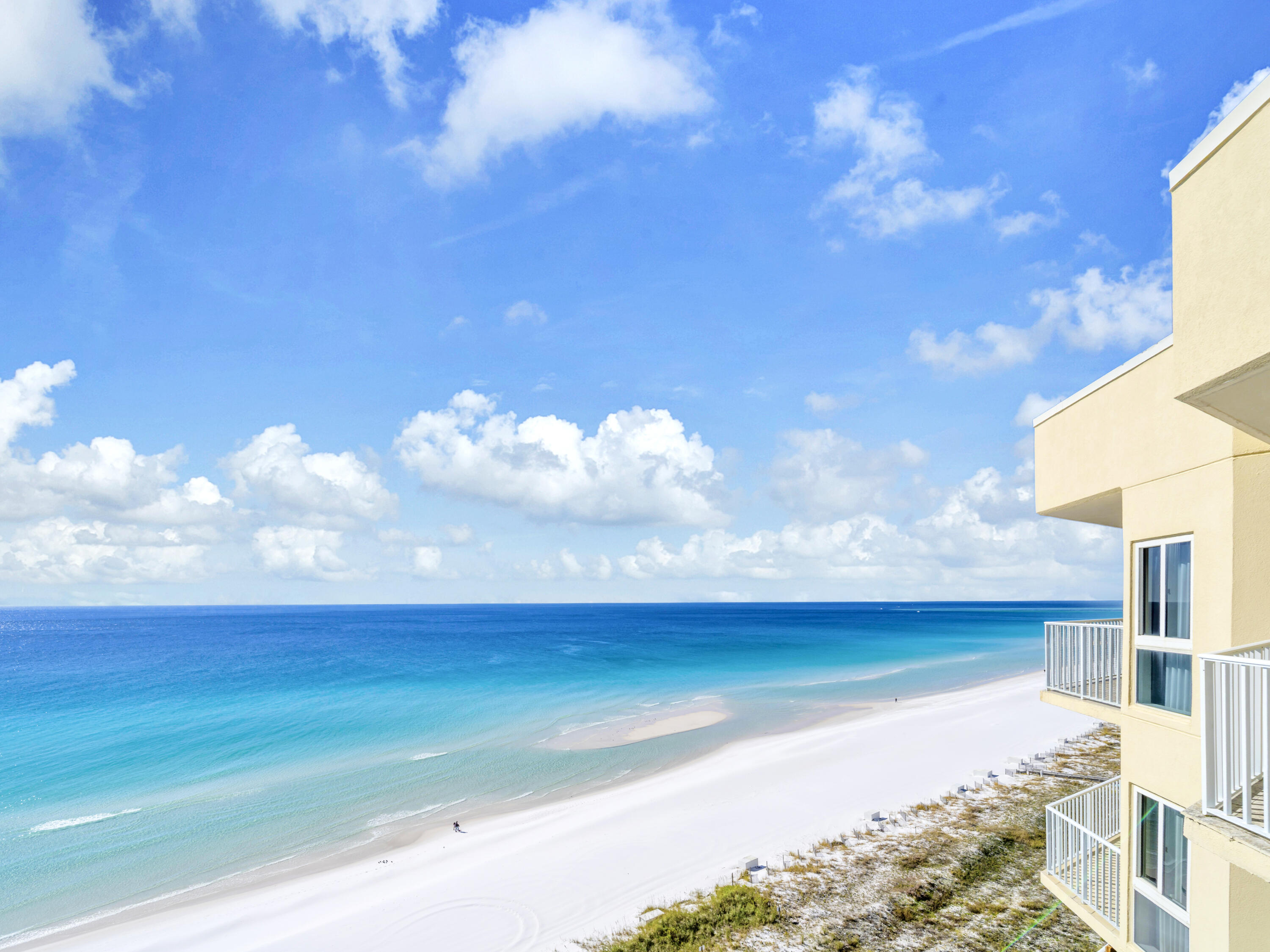 HOLIDAY ISLE TOWERS CONDO - Residential