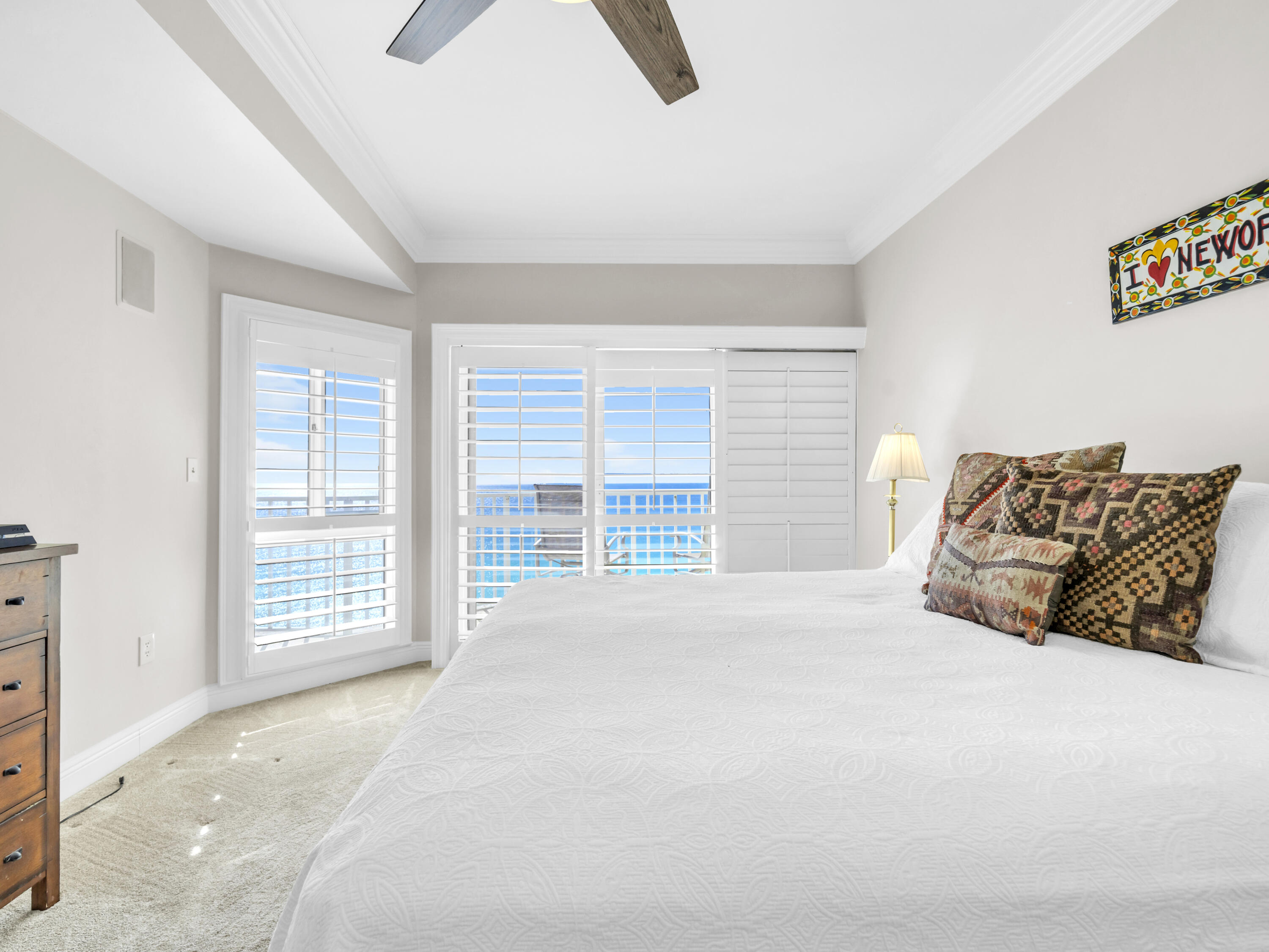 HOLIDAY ISLE TOWERS CONDO - Residential