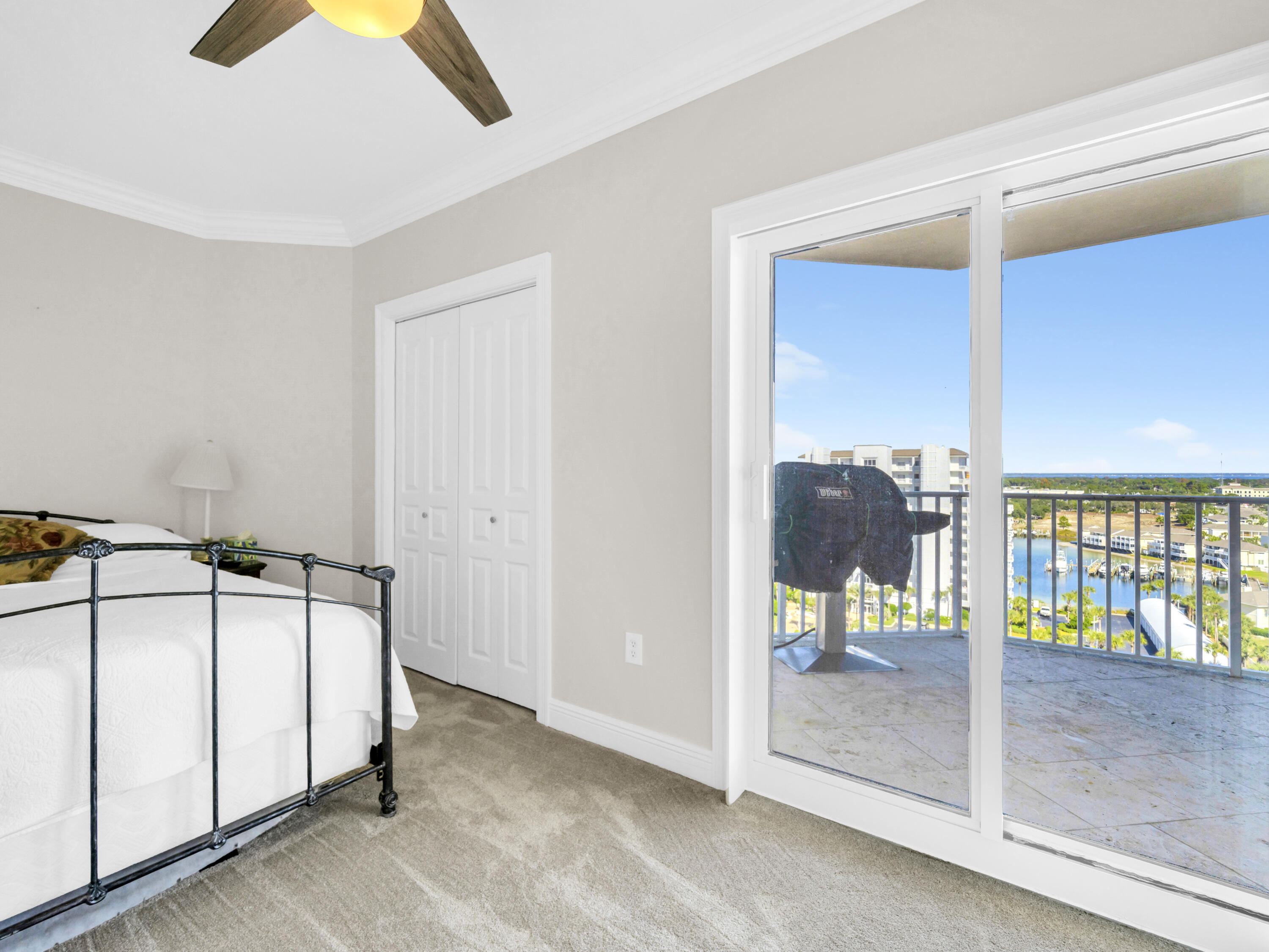 HOLIDAY ISLE TOWERS CONDO - Residential