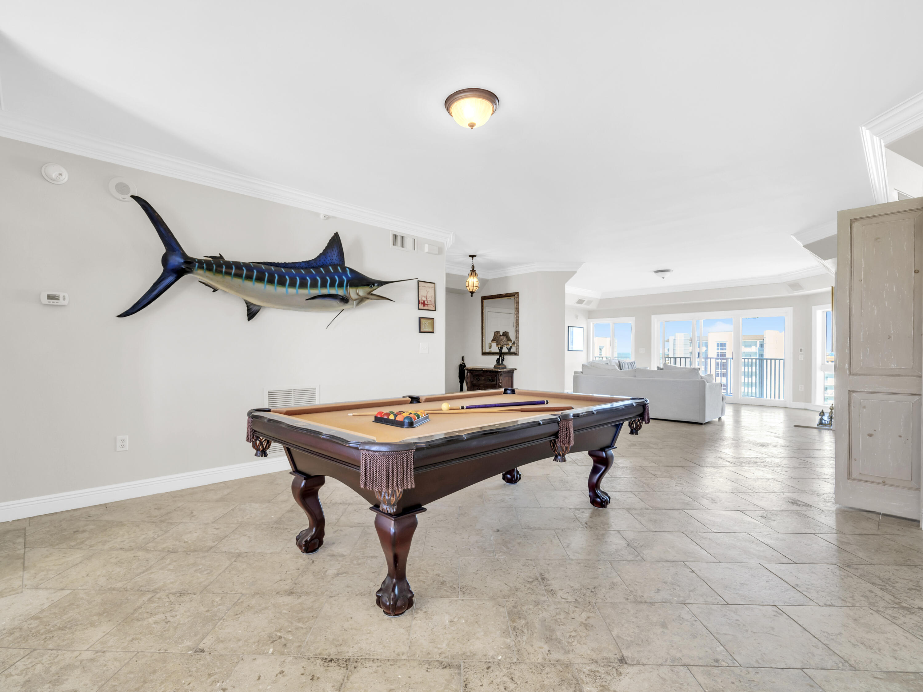 HOLIDAY ISLE TOWERS CONDO - Residential