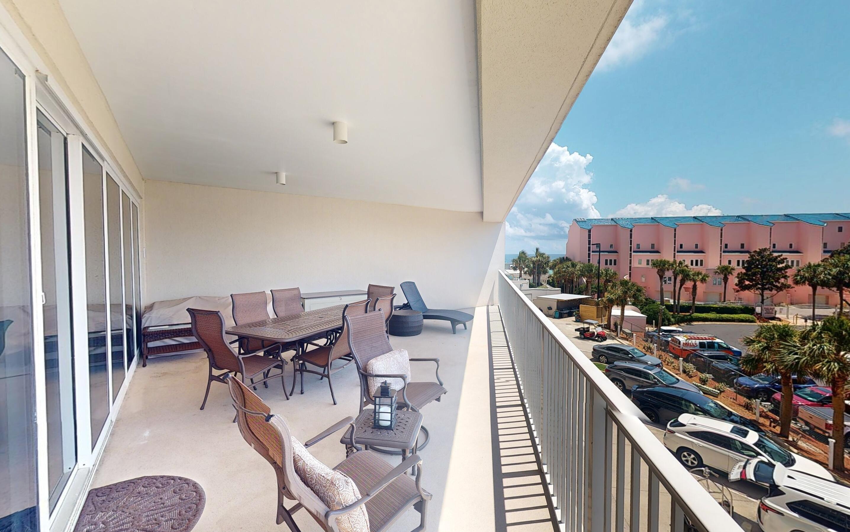 TIDES AT TOPS'L - Residential