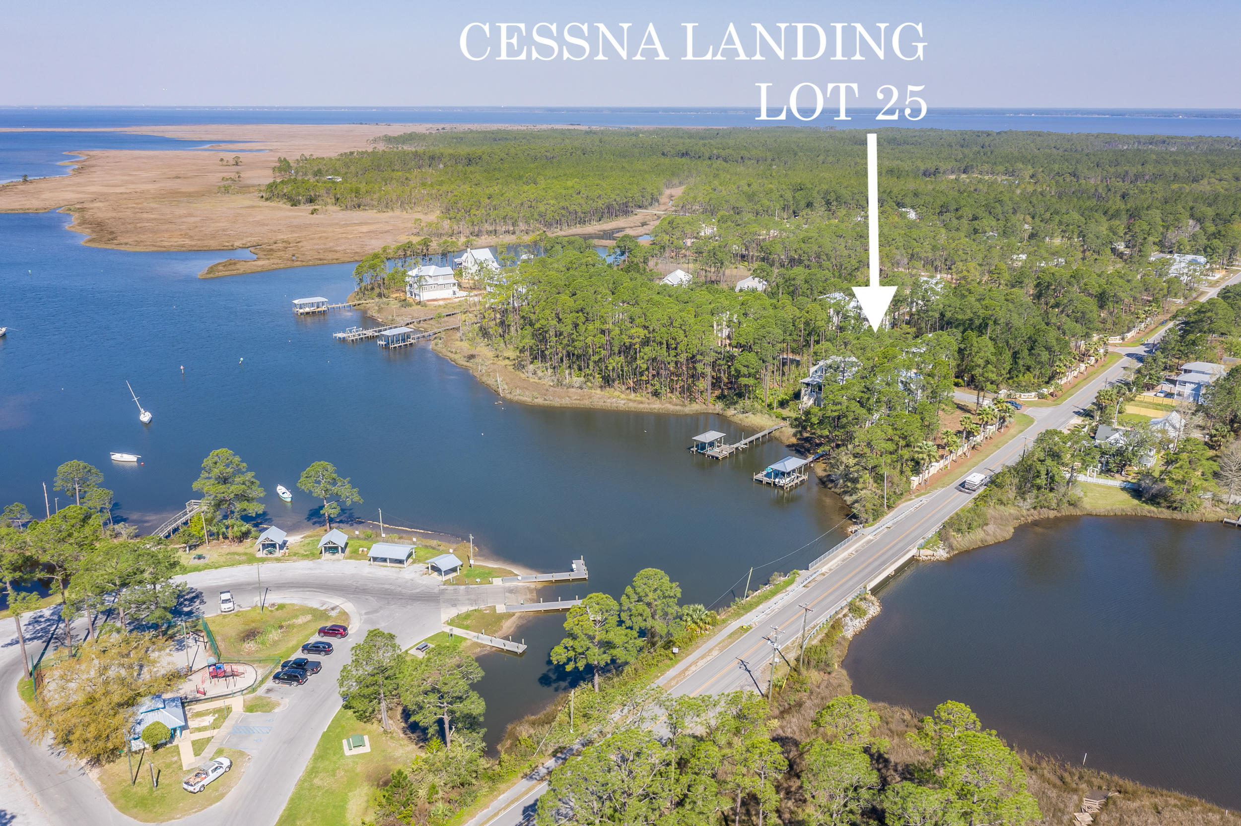 CESSNA LANDING - Land