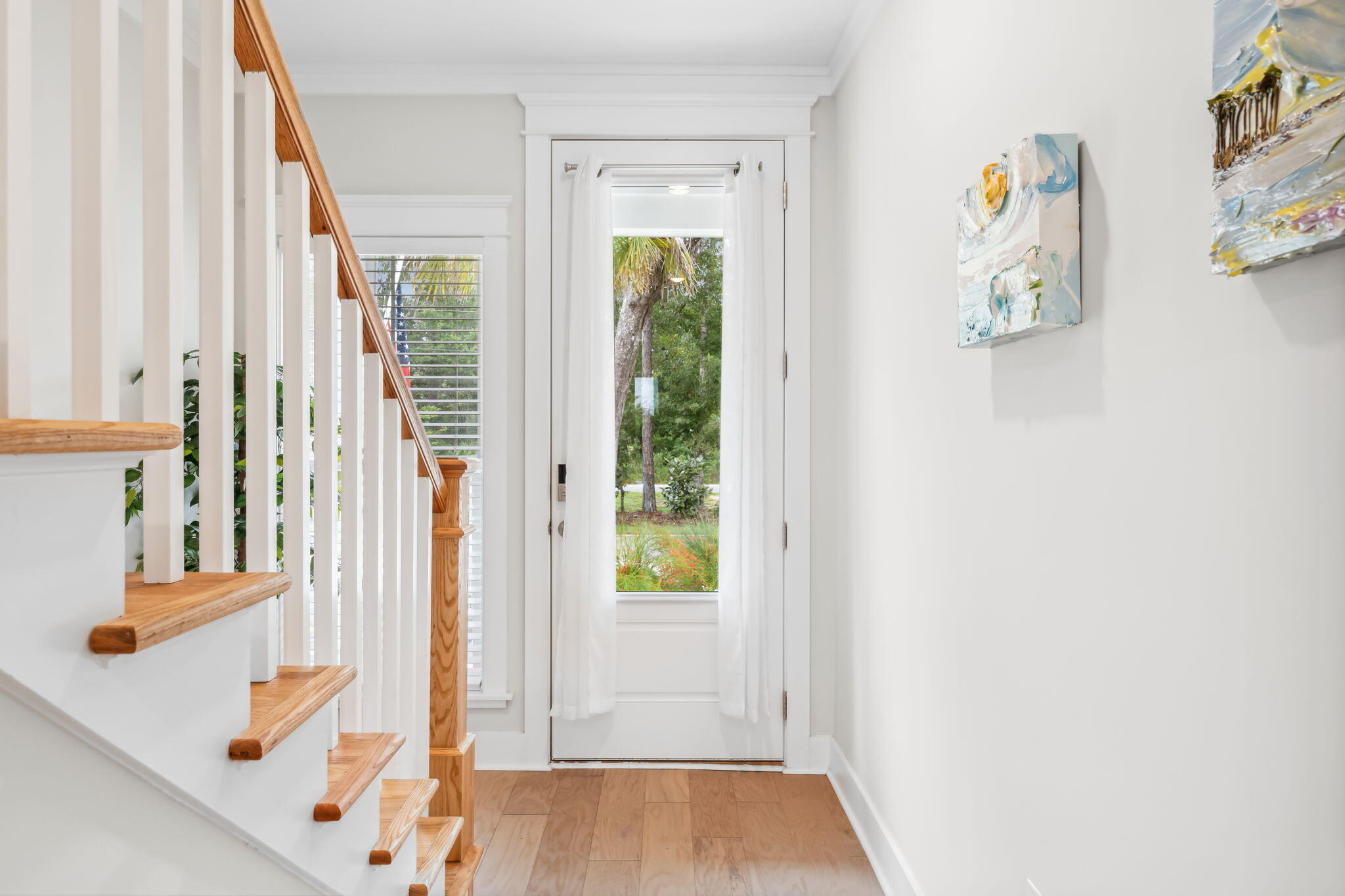 DAXTON ON THE BAY - Residential