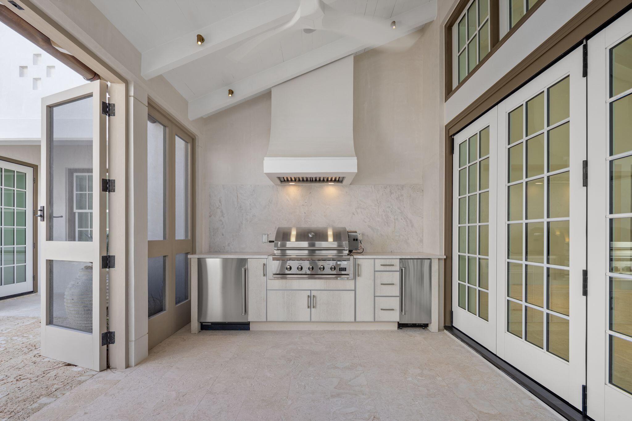 ALYS BEACH - Residential