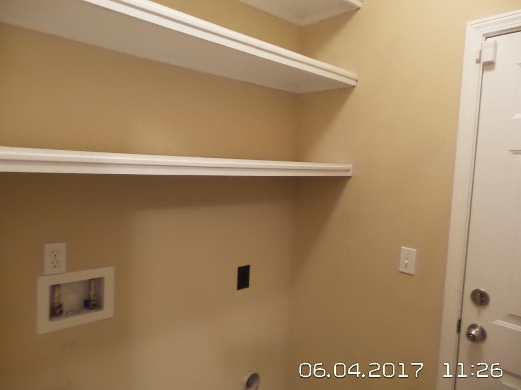ROLLING RIDGE S/D - Residential Lease
