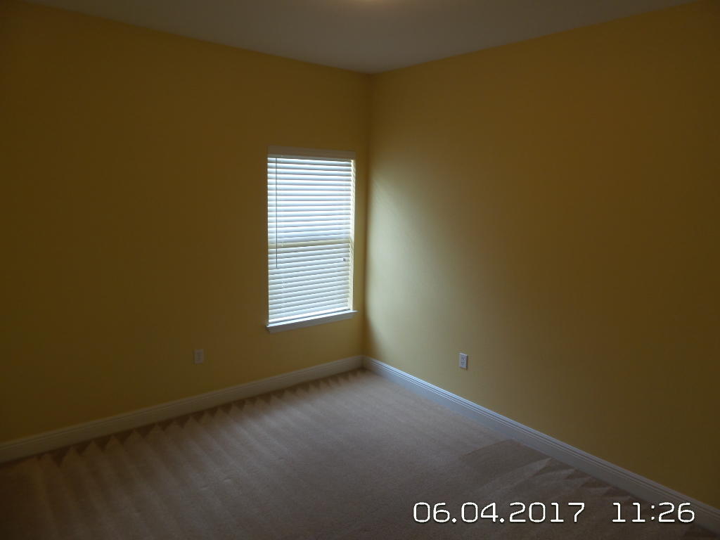 ROLLING RIDGE S/D - Residential Lease