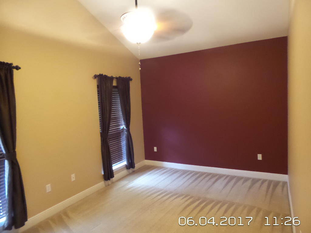 ROLLING RIDGE S/D - Residential Lease