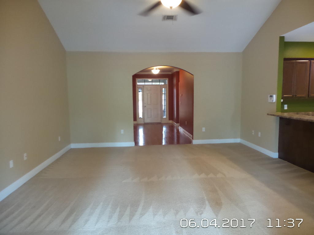 ROLLING RIDGE S/D - Residential Lease