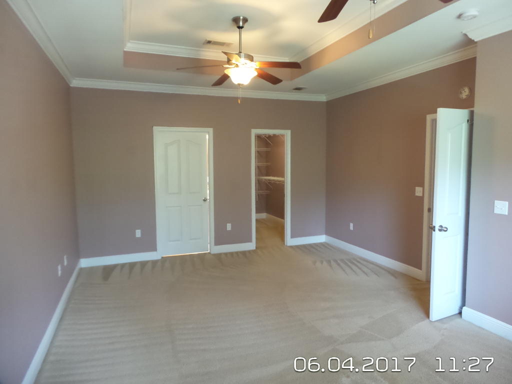 ROLLING RIDGE S/D - Residential Lease