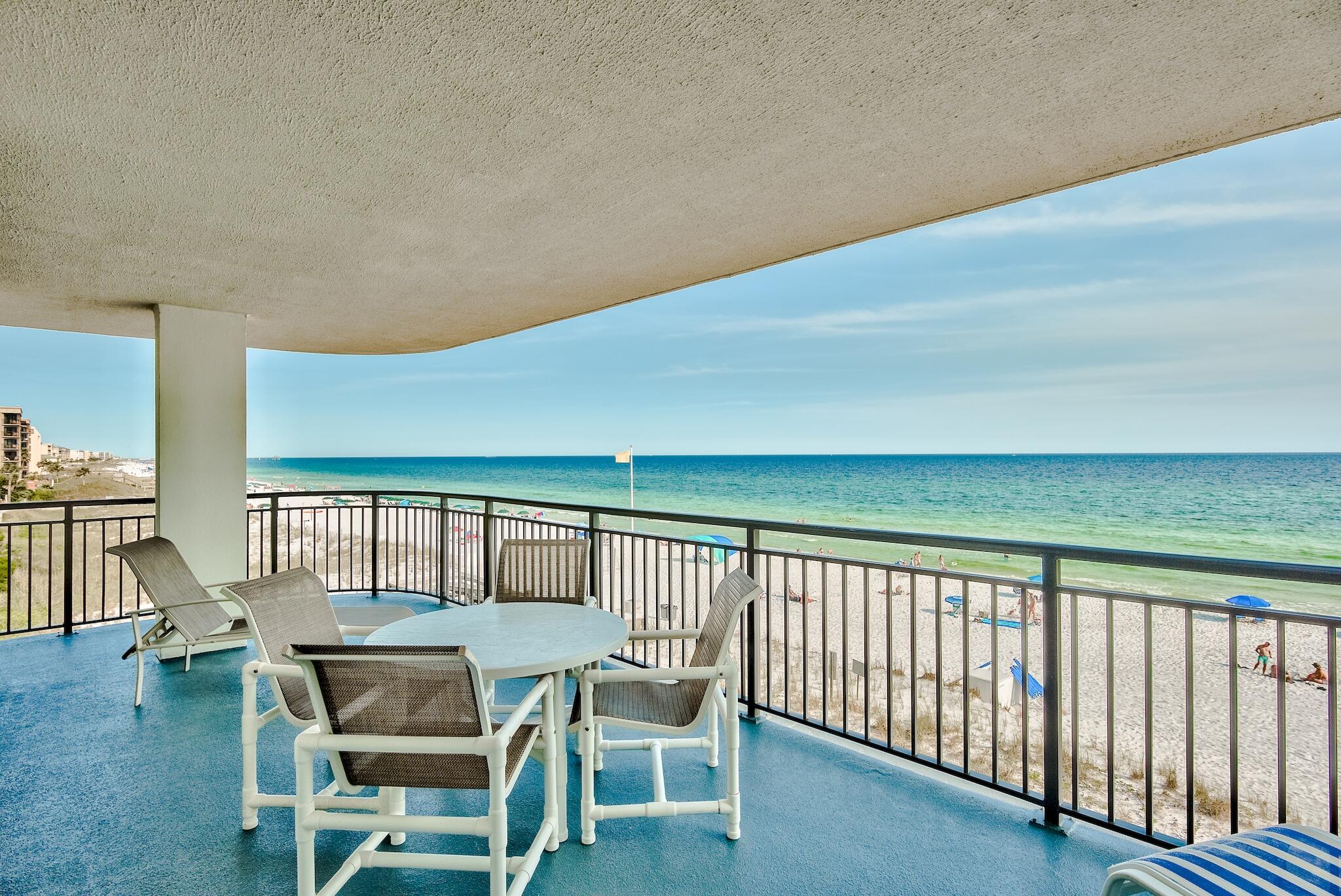 NAUTILUS CONDO - Residential