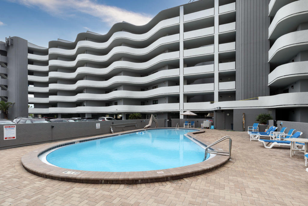 NAUTILUS CONDO - Residential