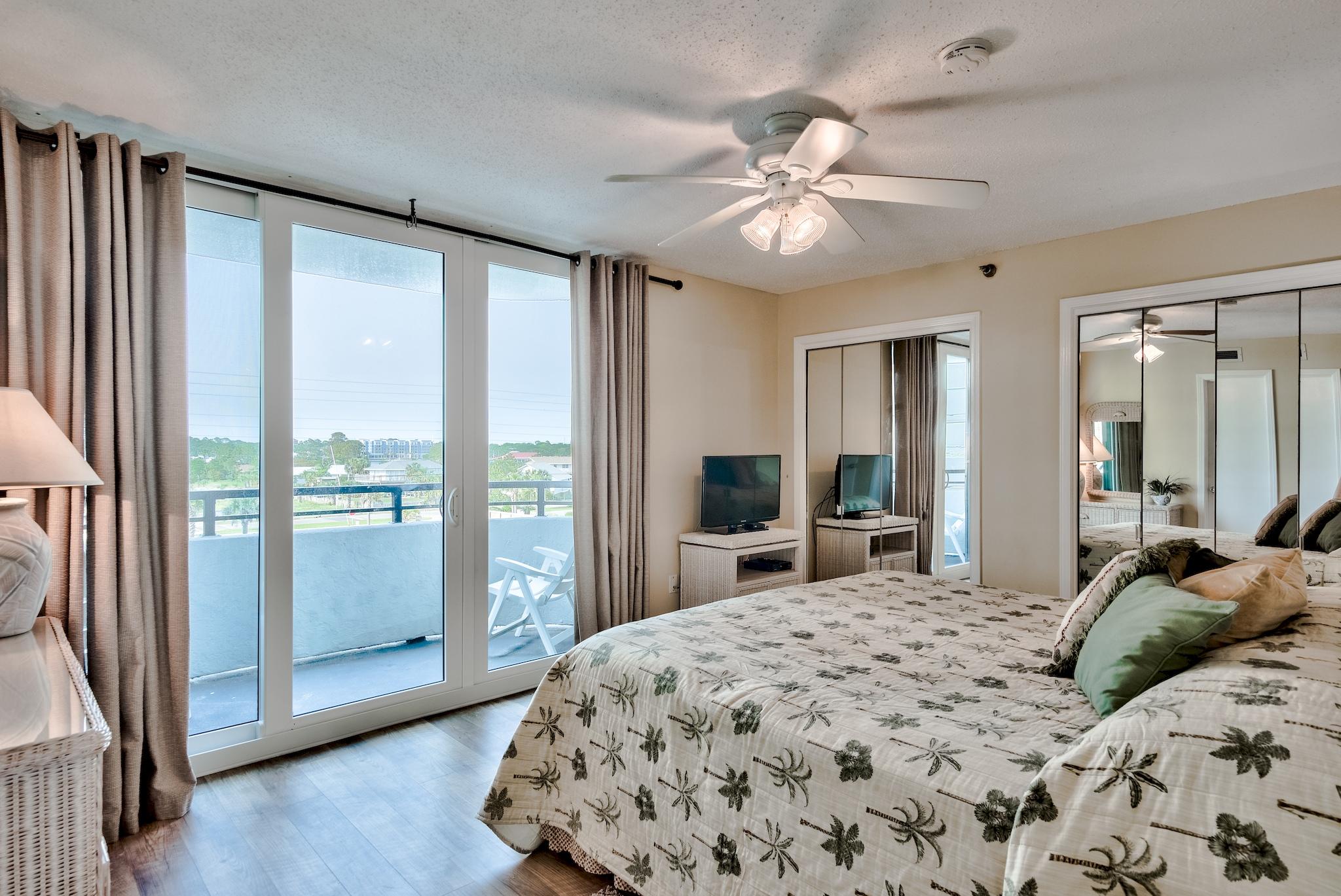 NAUTILUS CONDO - Residential