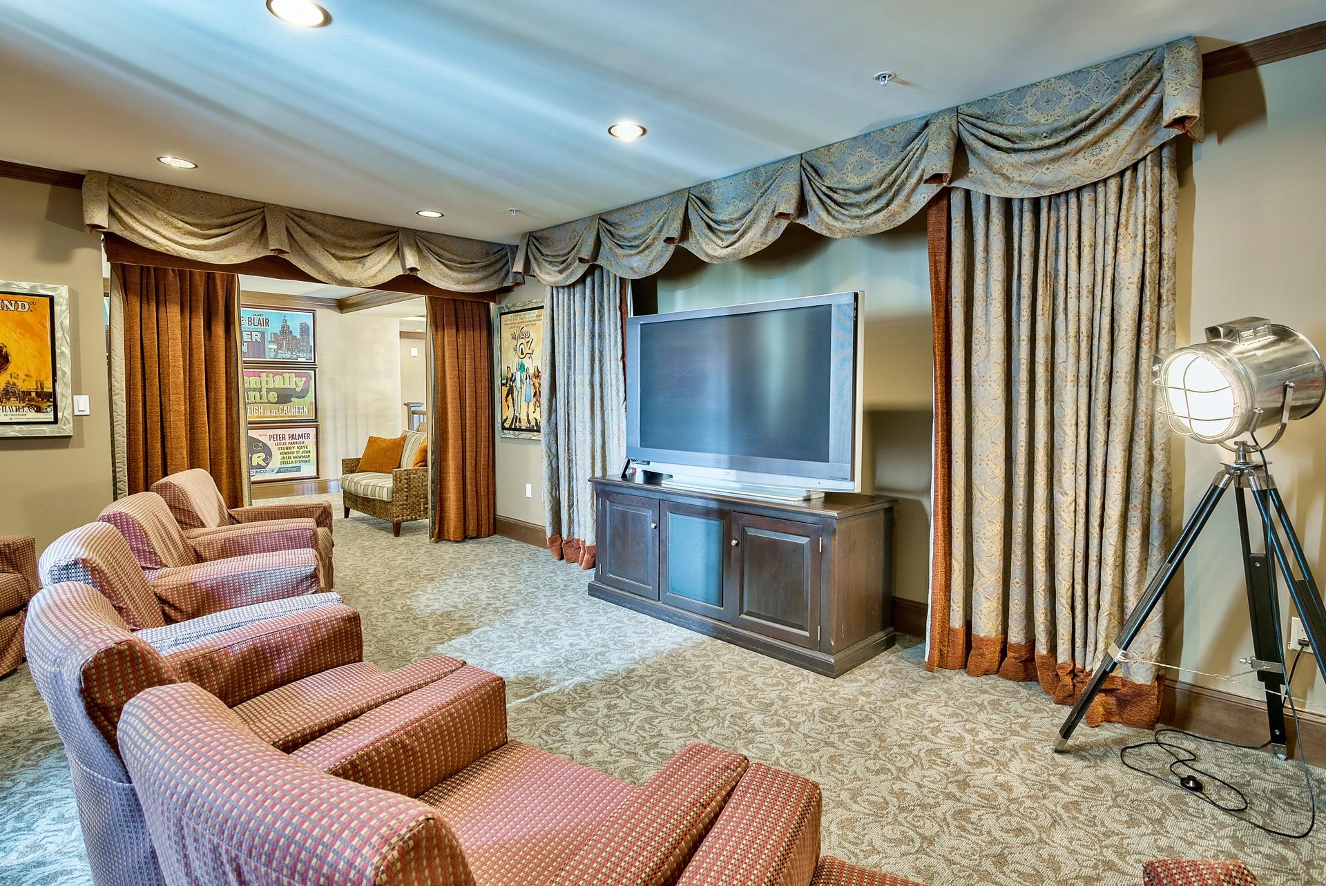 ONE WATER PLACE AT KELLY PLANTATION - Residential