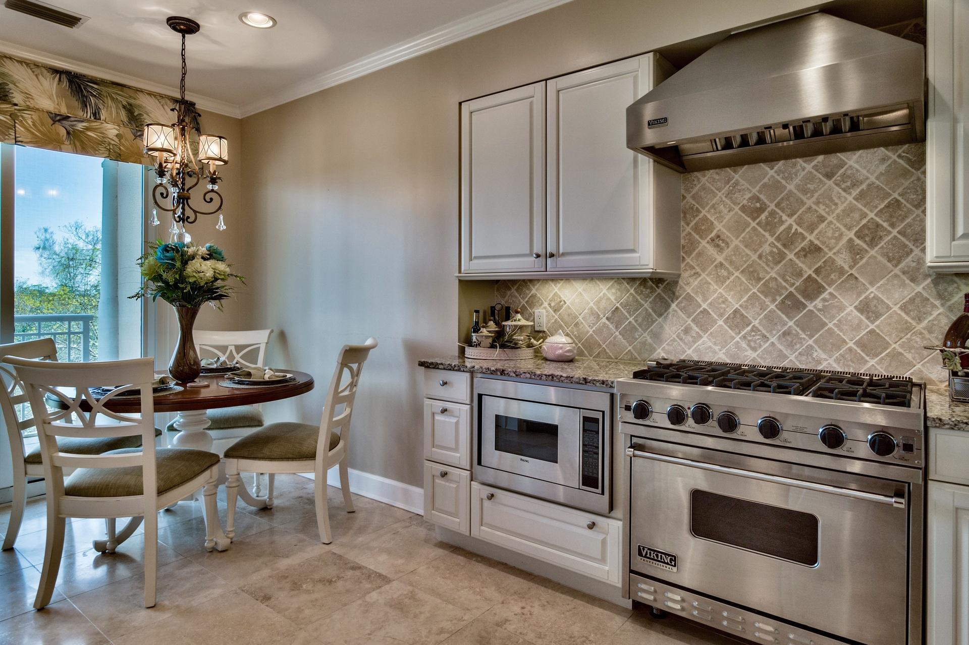 ONE WATER PLACE AT KELLY PLANTATION - Residential