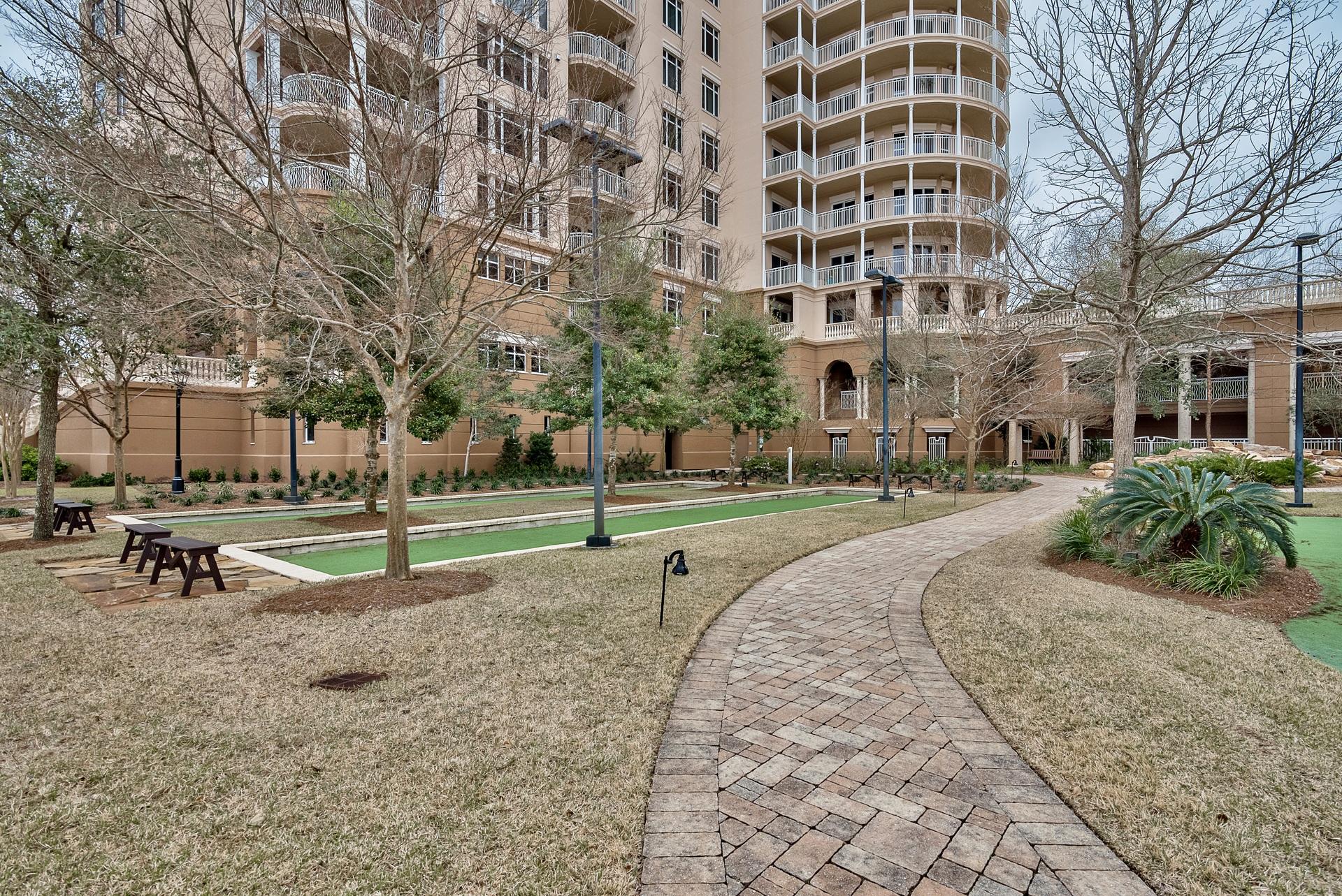 ONE WATER PLACE AT KELLY PLANTATION - Residential