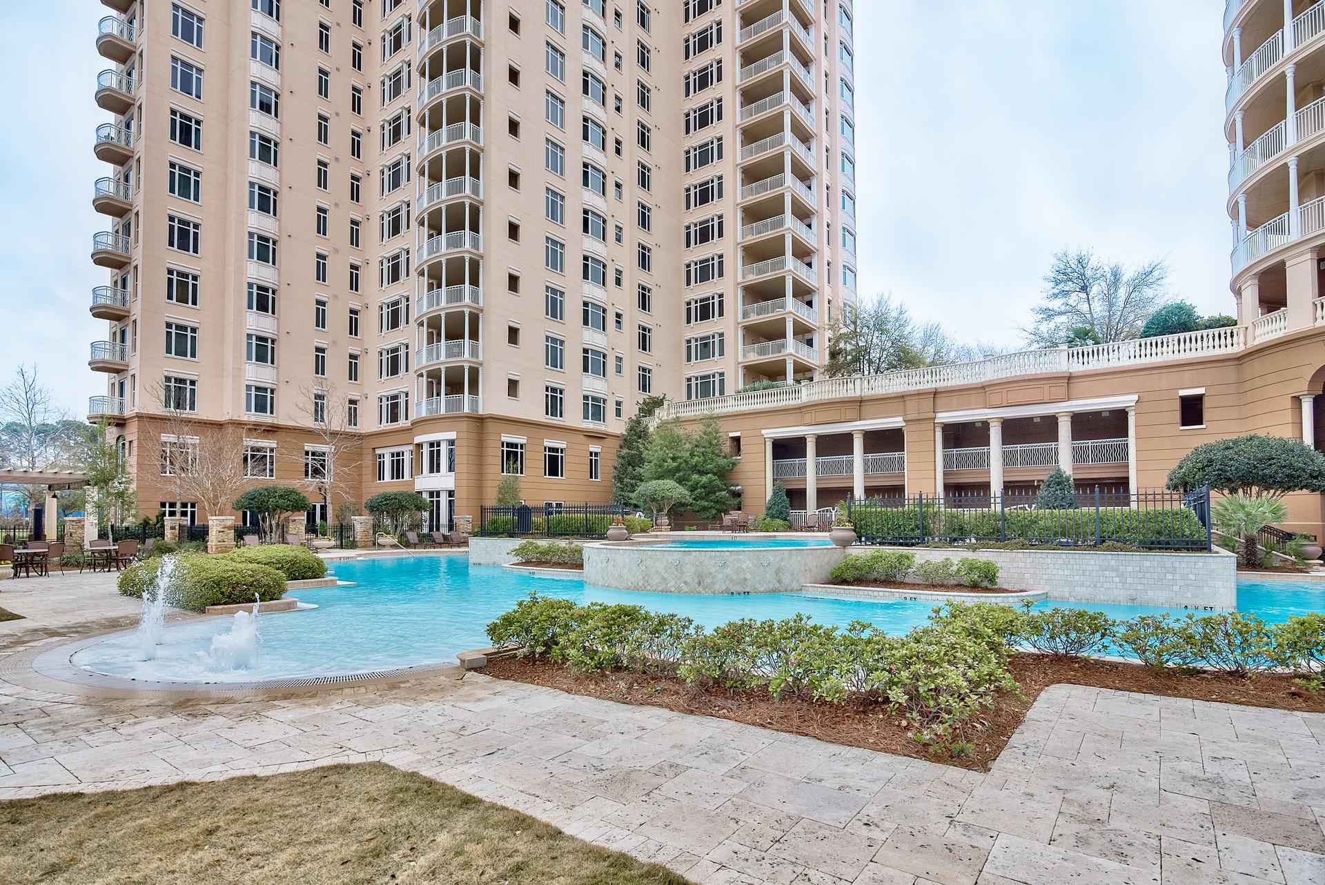 ONE WATER PLACE AT KELLY PLANTATION - Residential