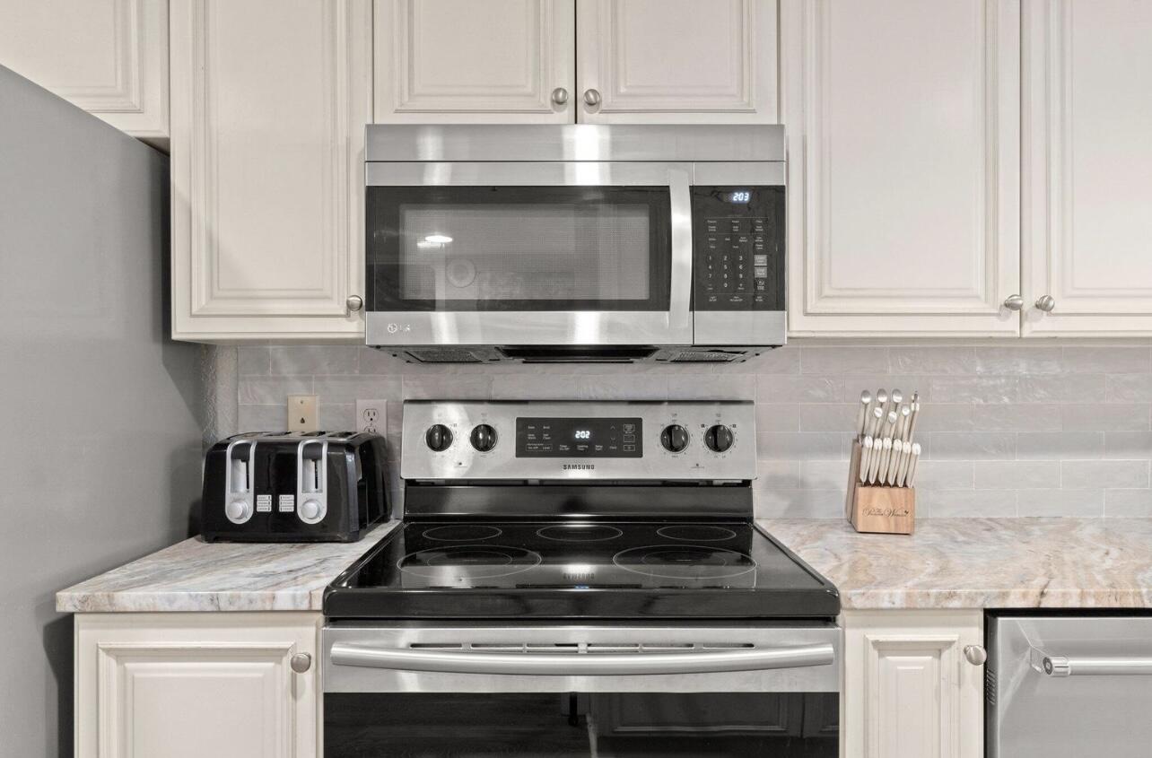 SUNDESTIN INTERNATIONAL CONDO - Residential