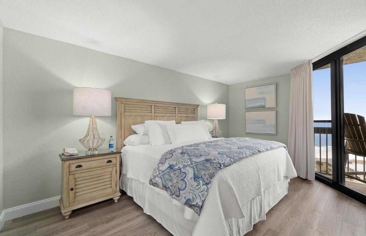 SUNDESTIN INTERNATIONAL CONDO - Residential