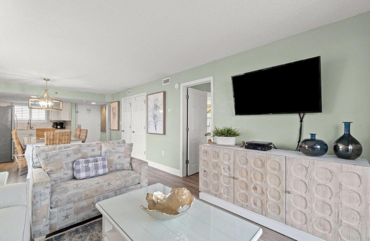 SUNDESTIN INTERNATIONAL CONDO - Residential