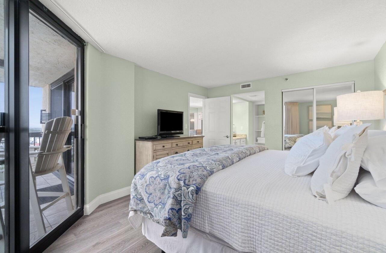 SUNDESTIN INTERNATIONAL CONDO - Residential