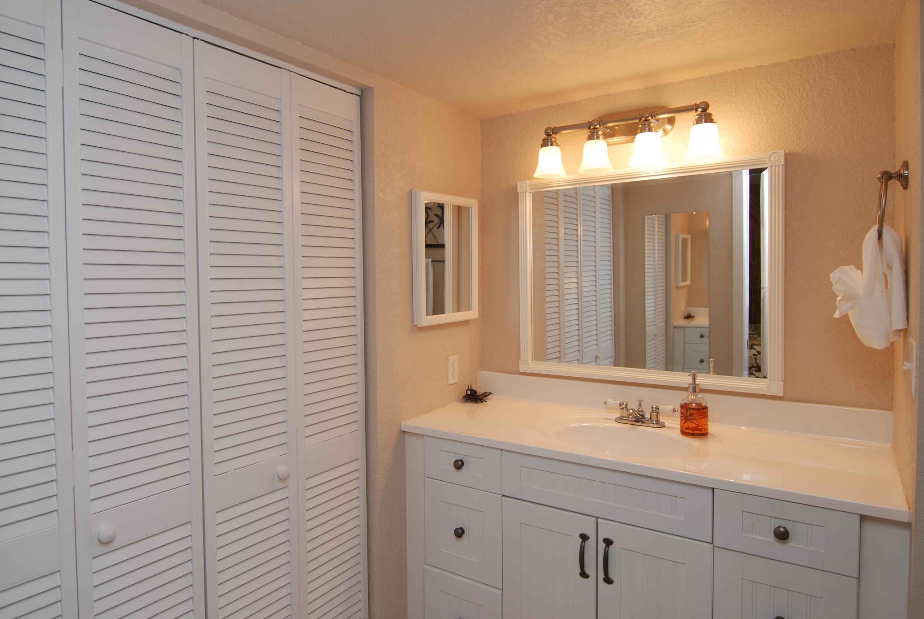 MAINSAIL CONDO PH 5 - Residential