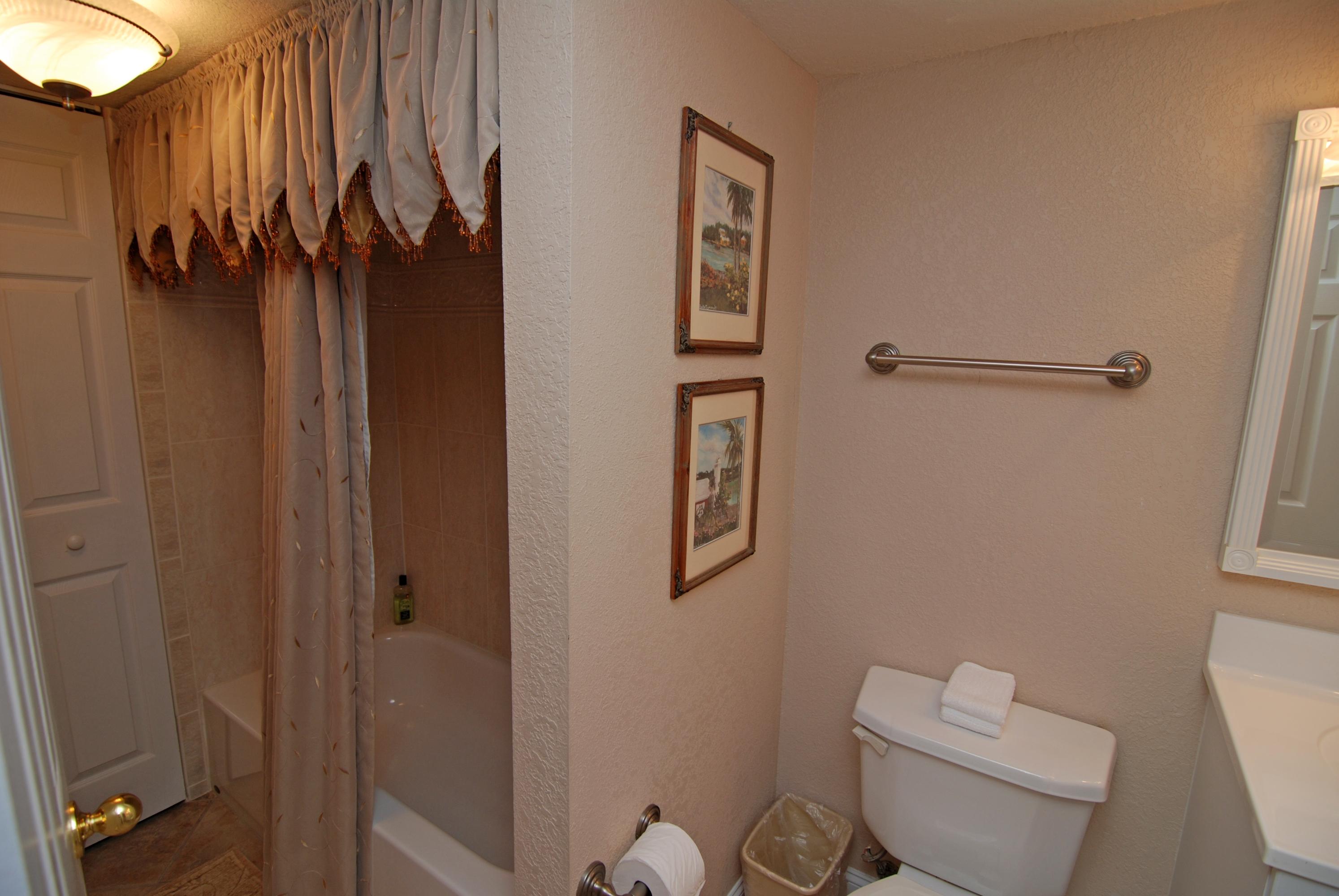 MAINSAIL CONDO PH 5 - Residential