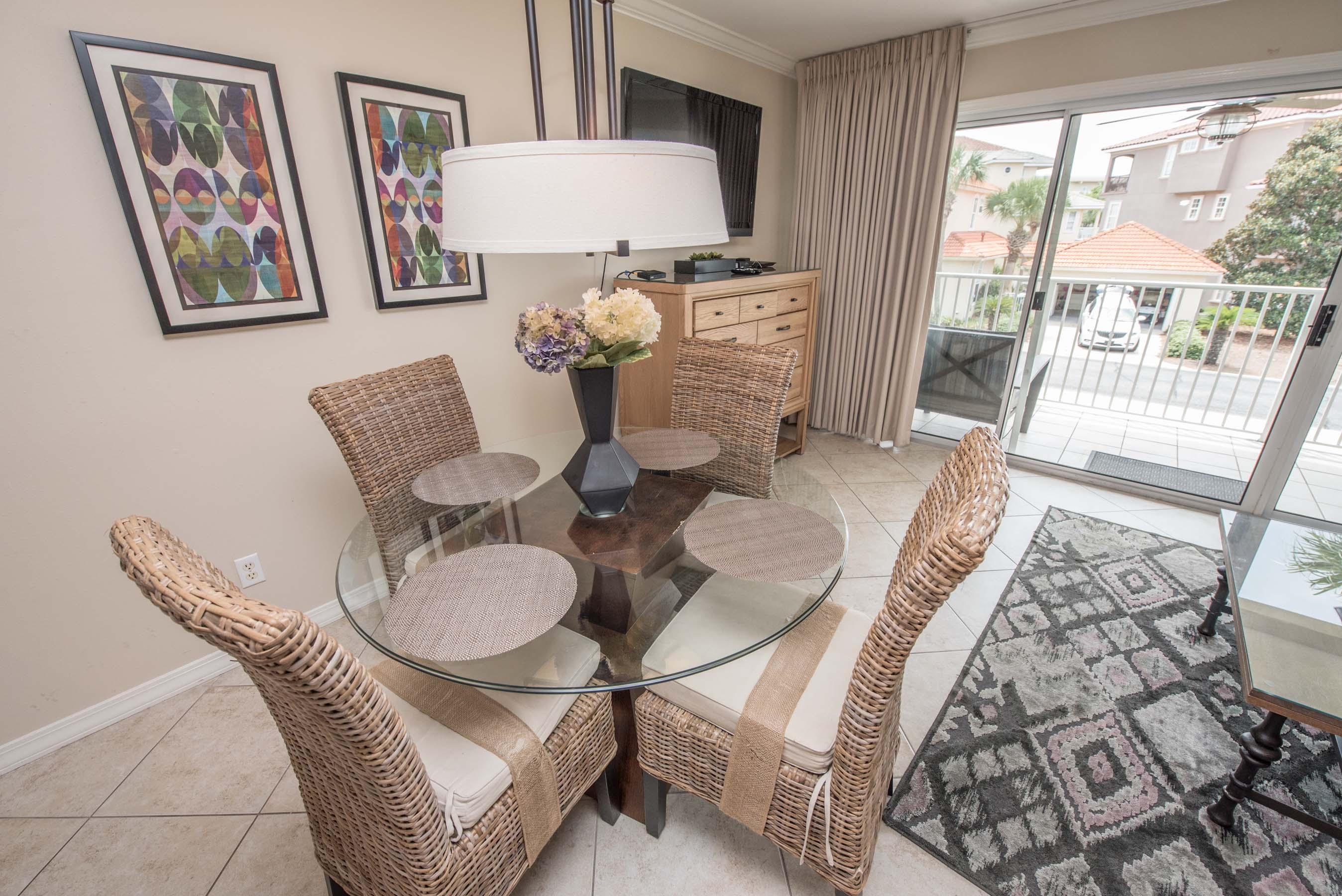 MARAVILLA CONDO 2 - Residential