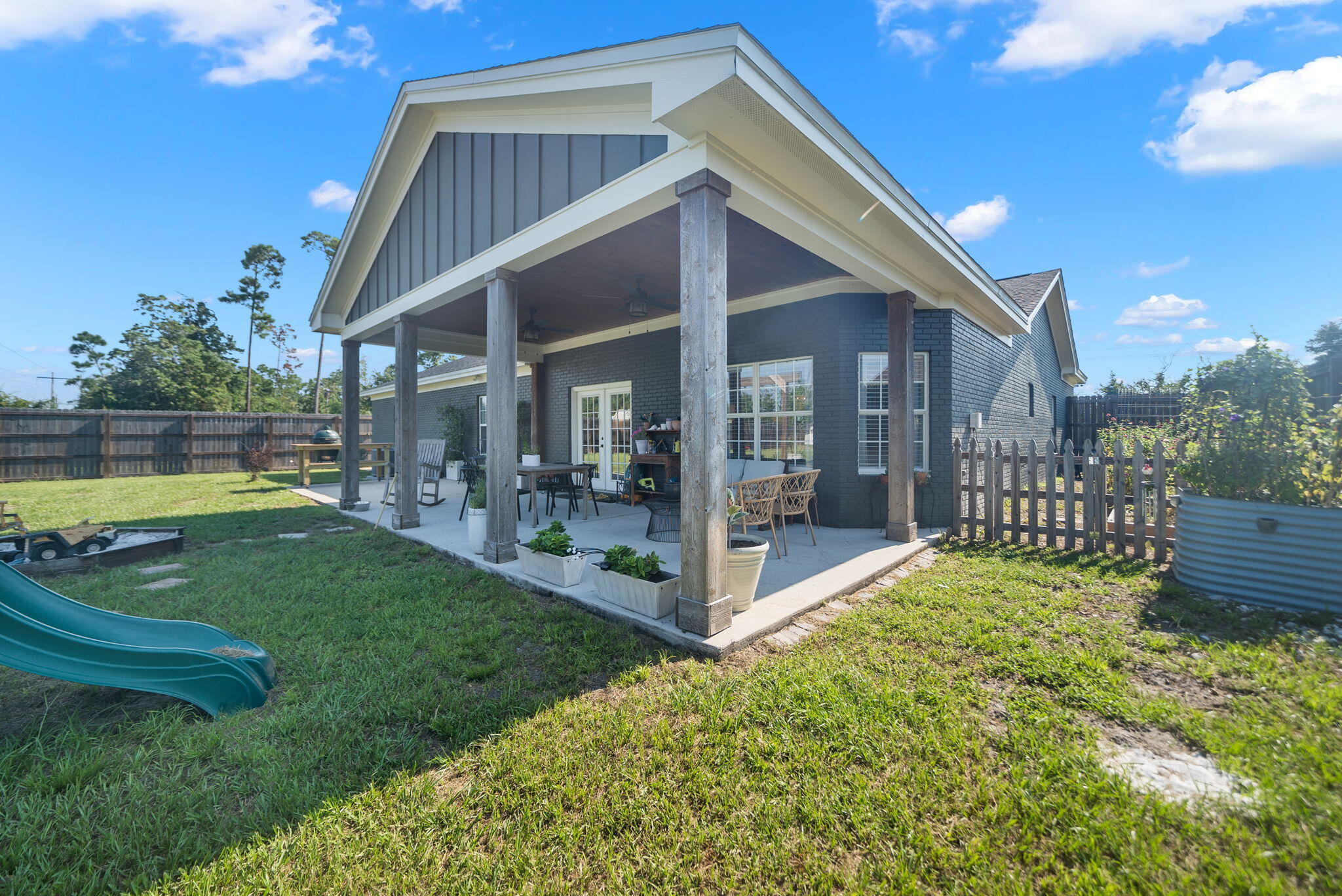 NO RECORDED SUBDIVISION - Residential