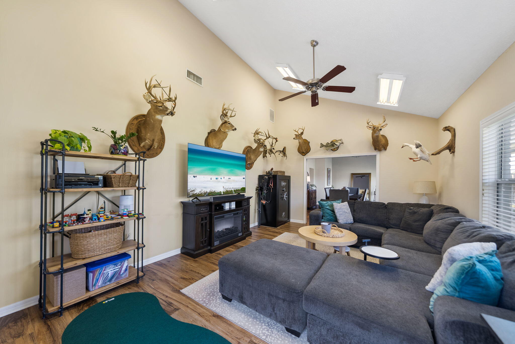 NO RECORDED SUBDIVISION - Residential