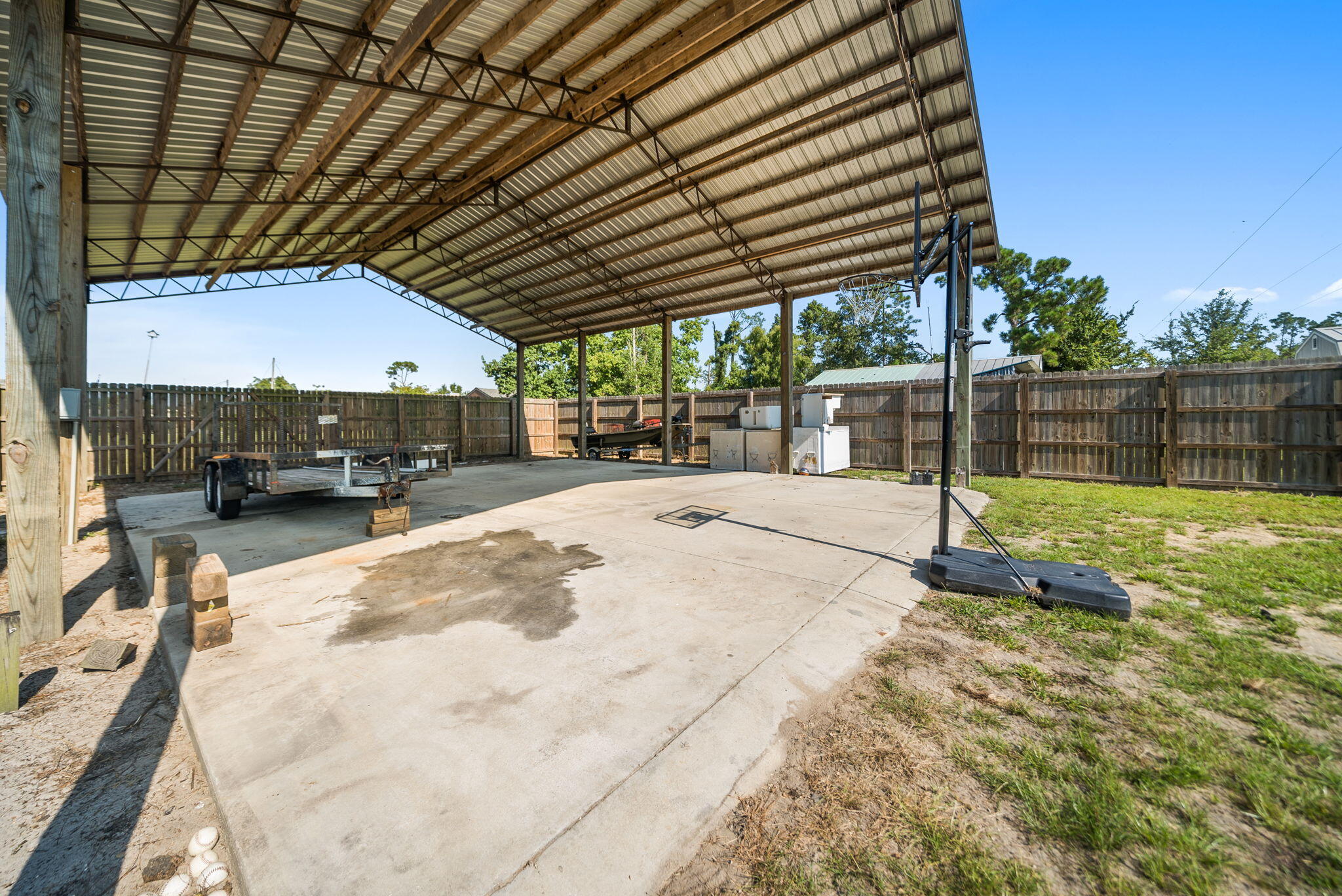 NO RECORDED SUBDIVISION - Residential