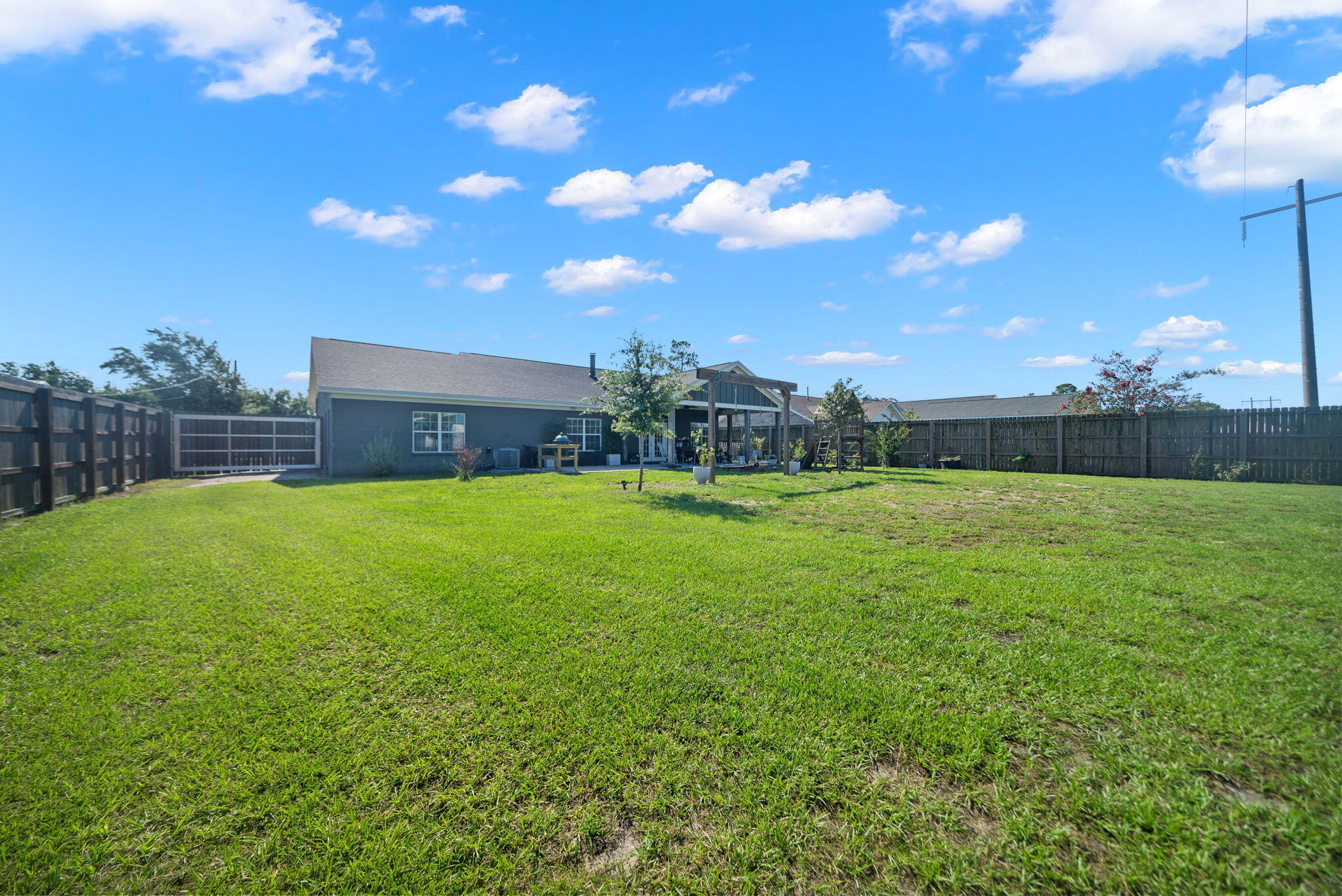 NO RECORDED SUBDIVISION - Residential